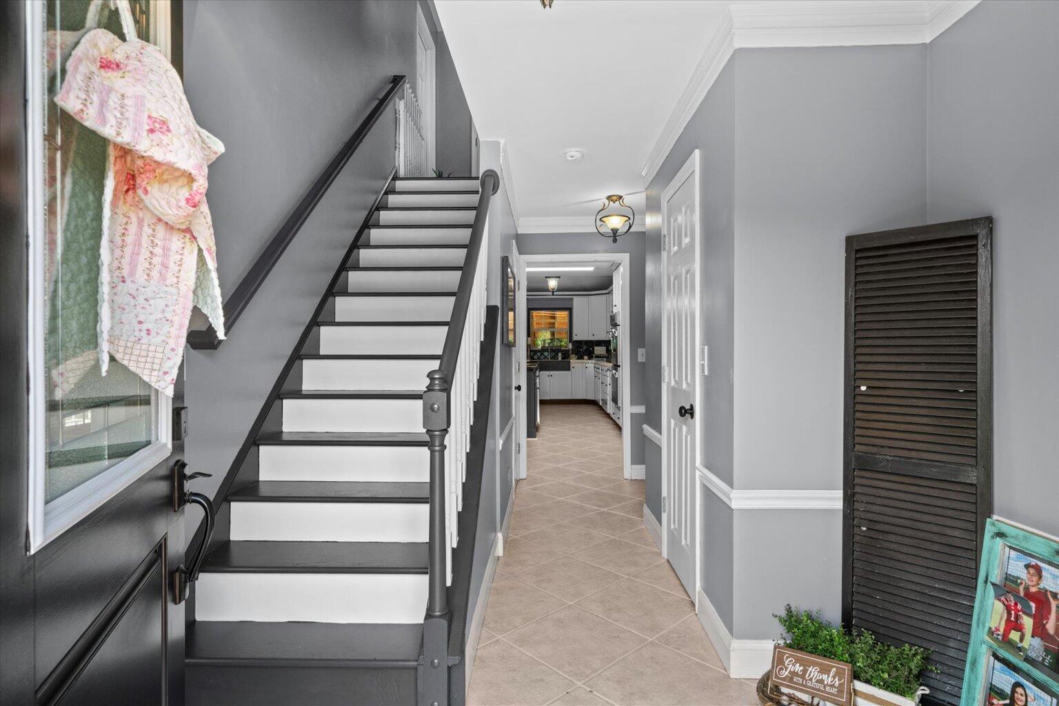 2654 Foxmore Circle Property Photo 4