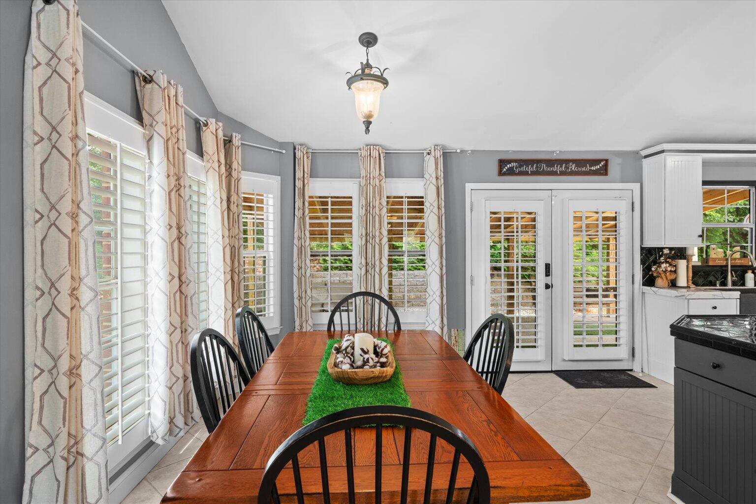 2654 Foxmore Circle Property Photo 11