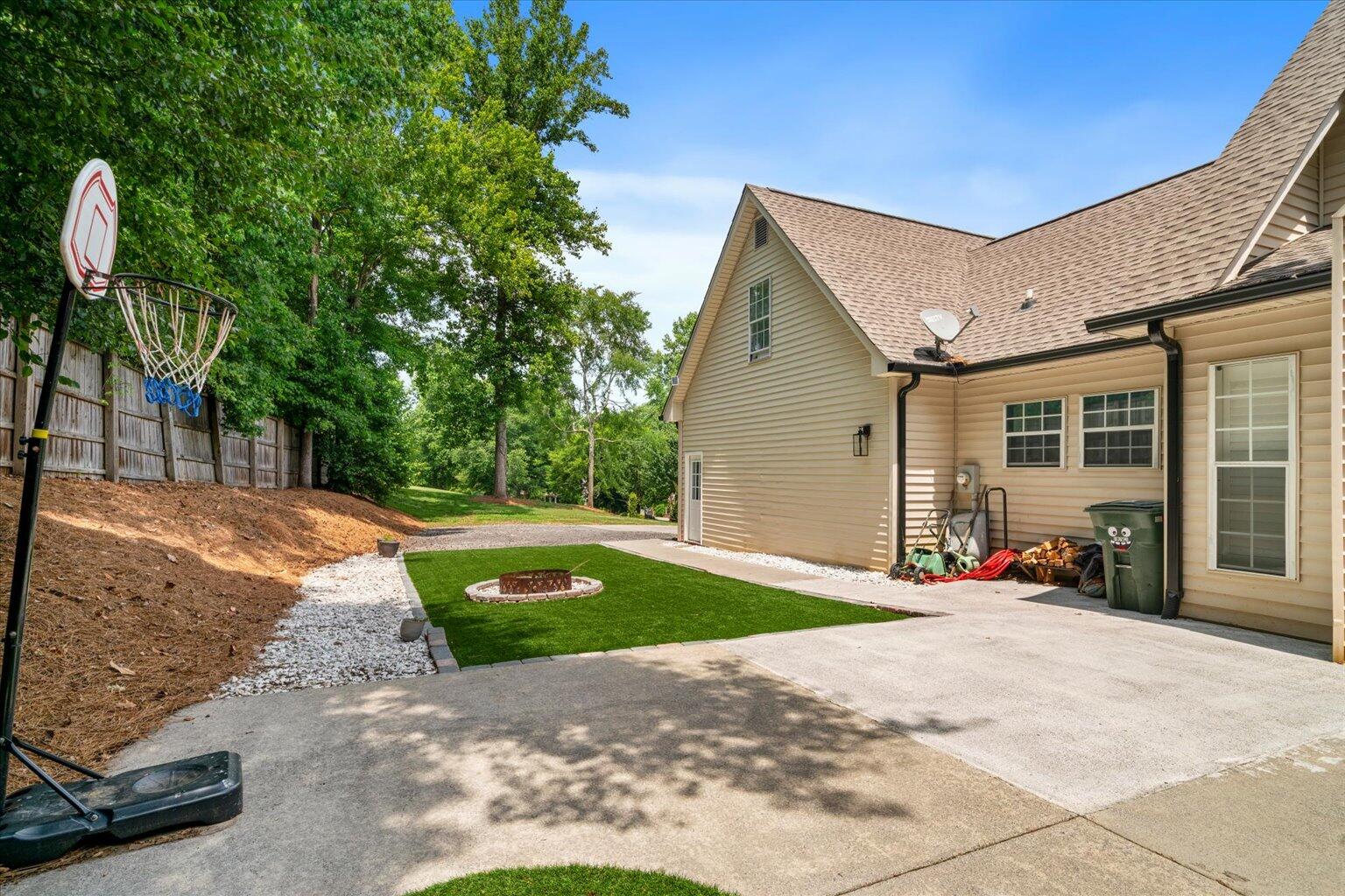 2654 Foxmore Circle Property Photo 39