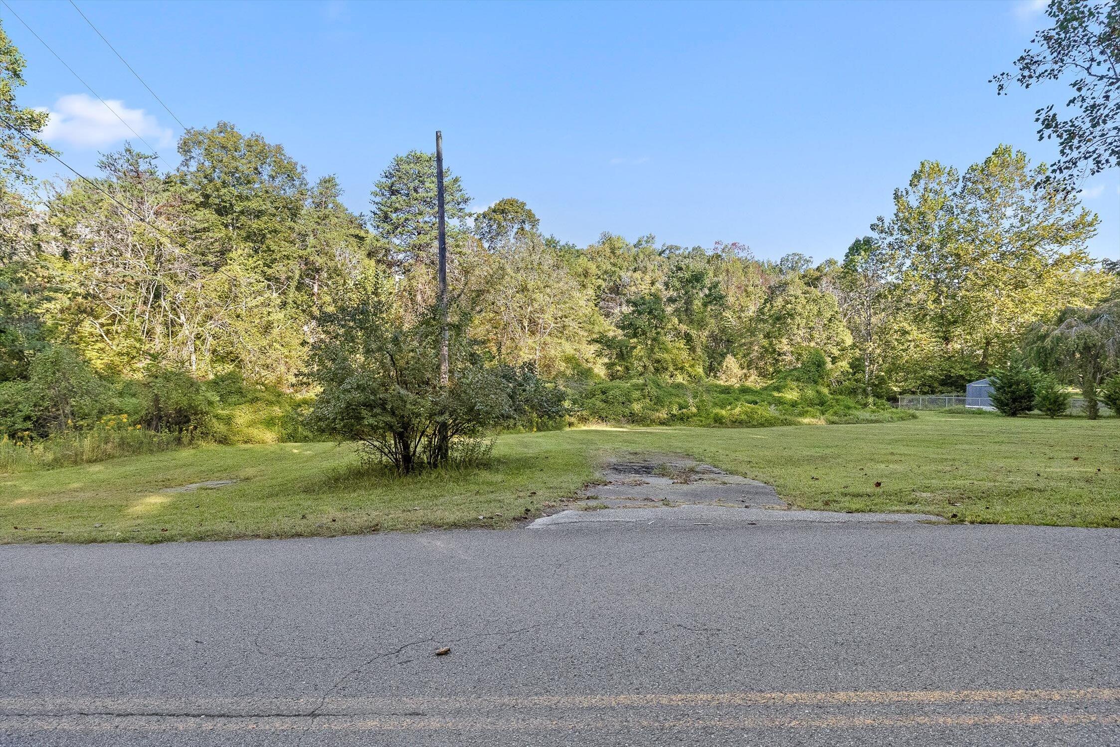1612 Lula Lake Road Property Photo 1