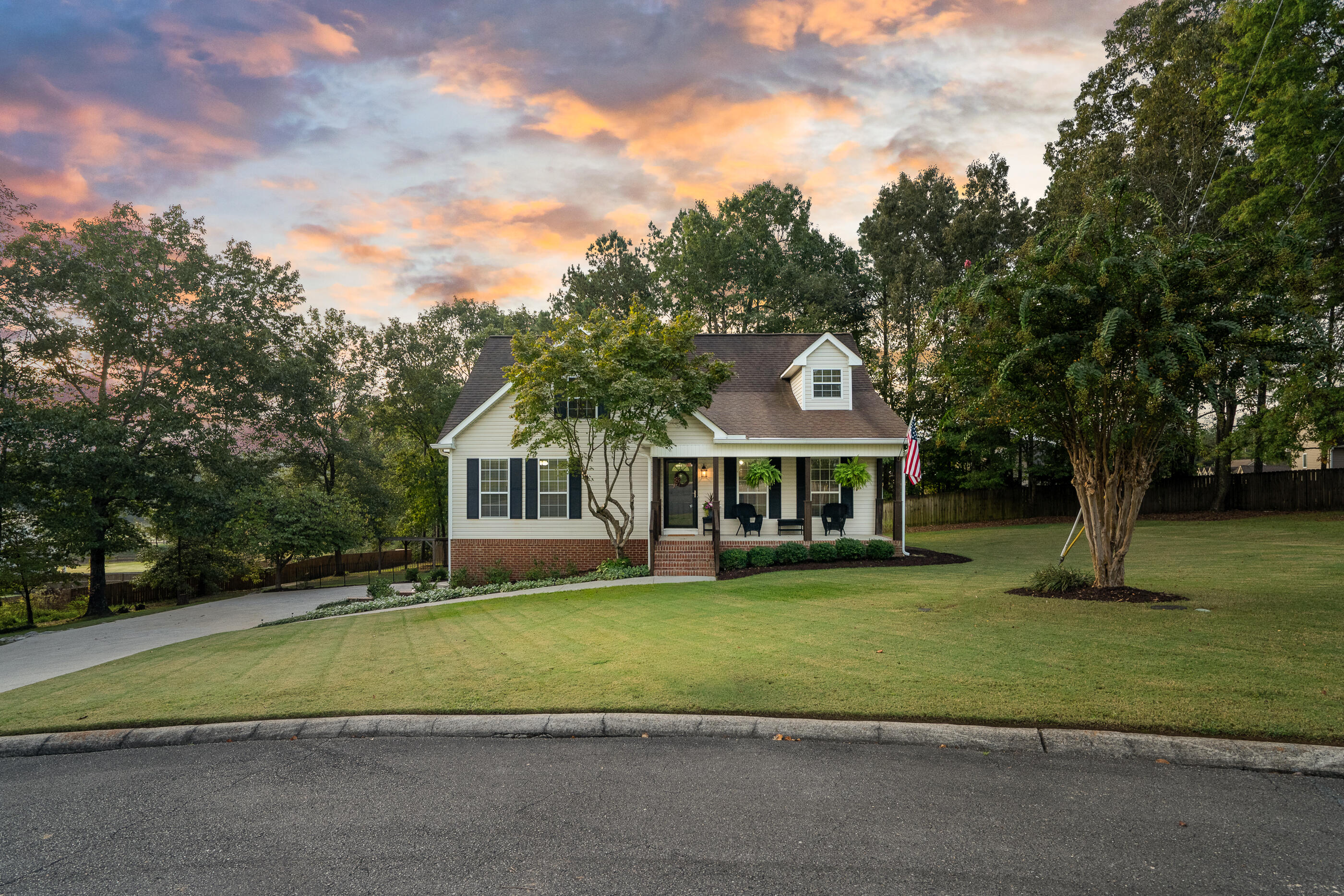 228 Vineyard Drive Property Photo 1