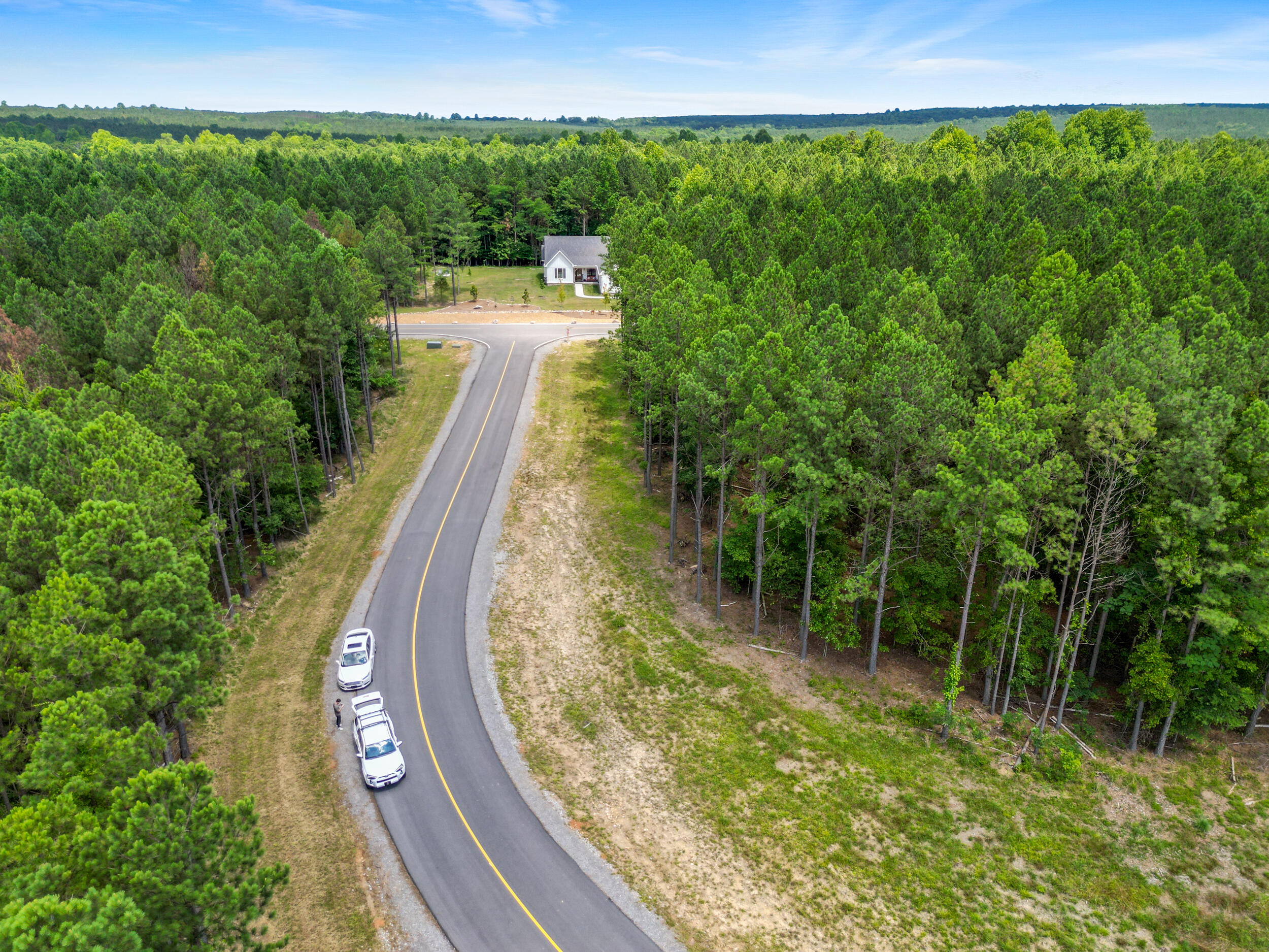 135 Honeybee Court Property Photo 4