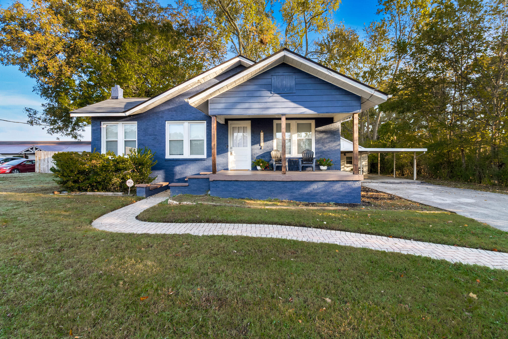 105 Hiwassee Avenue Ne Property Photo 1