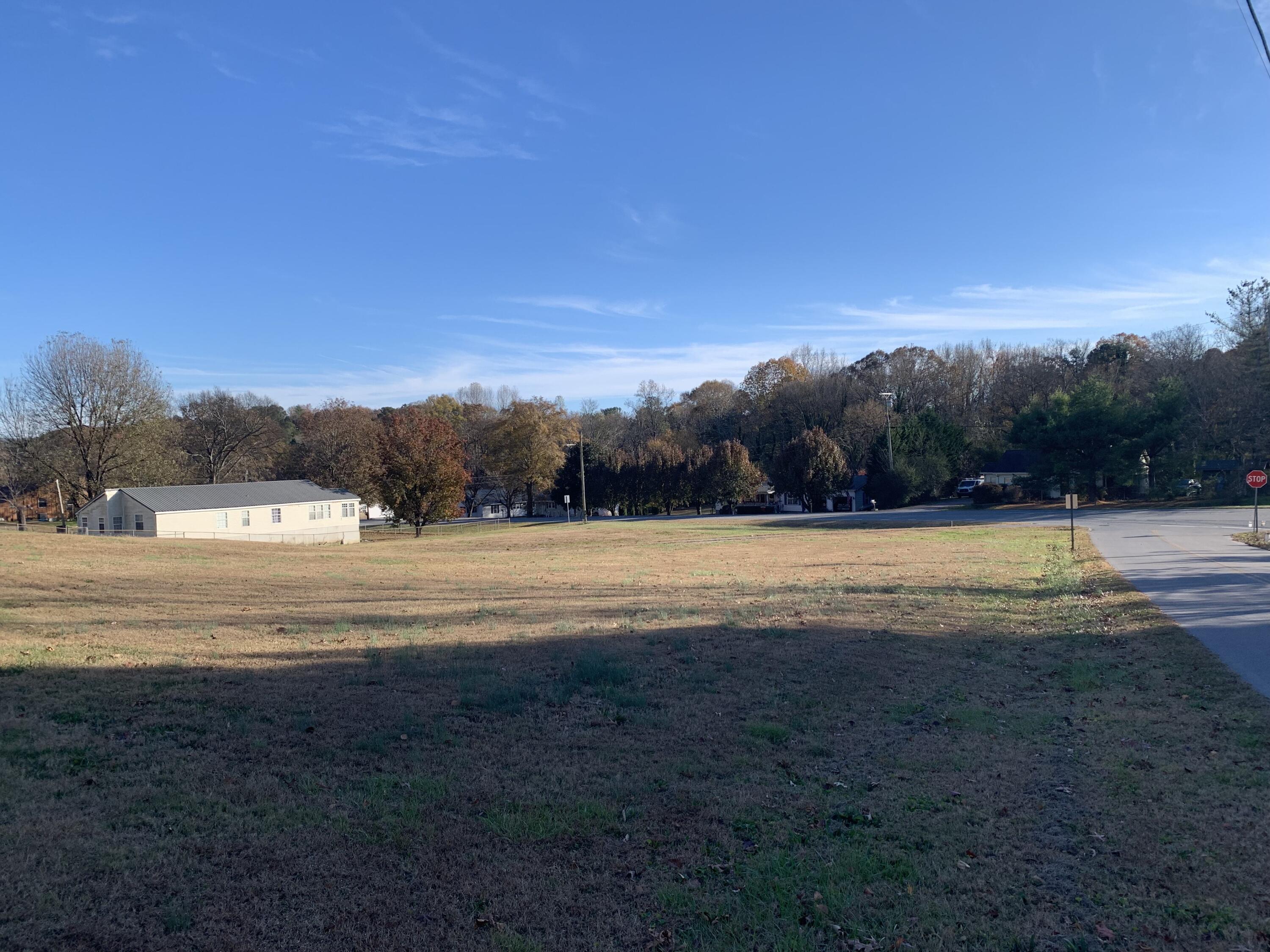 2 Skyline Heights Property Photo 2