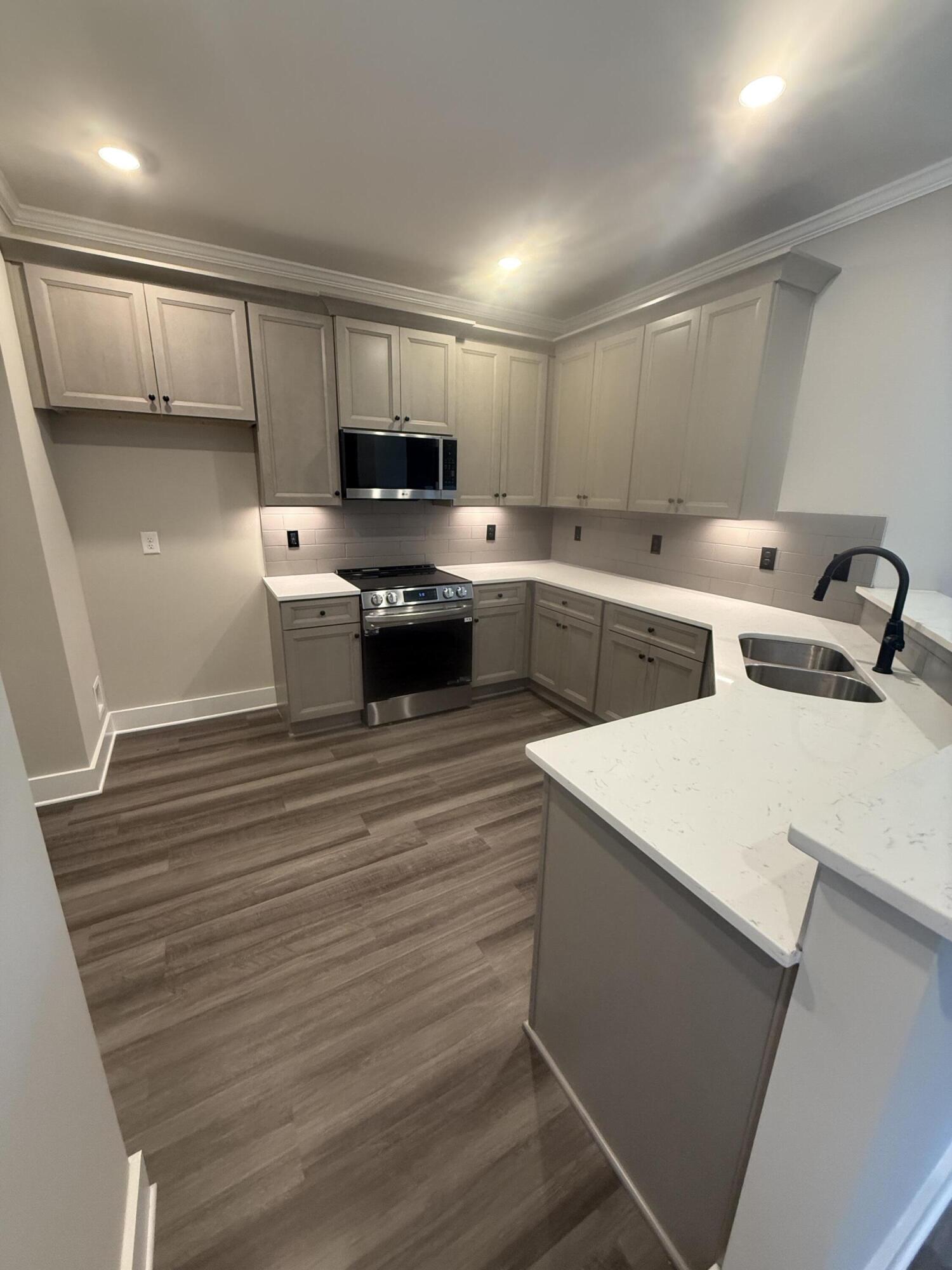 6658 Dharma Loop Property Photo 2