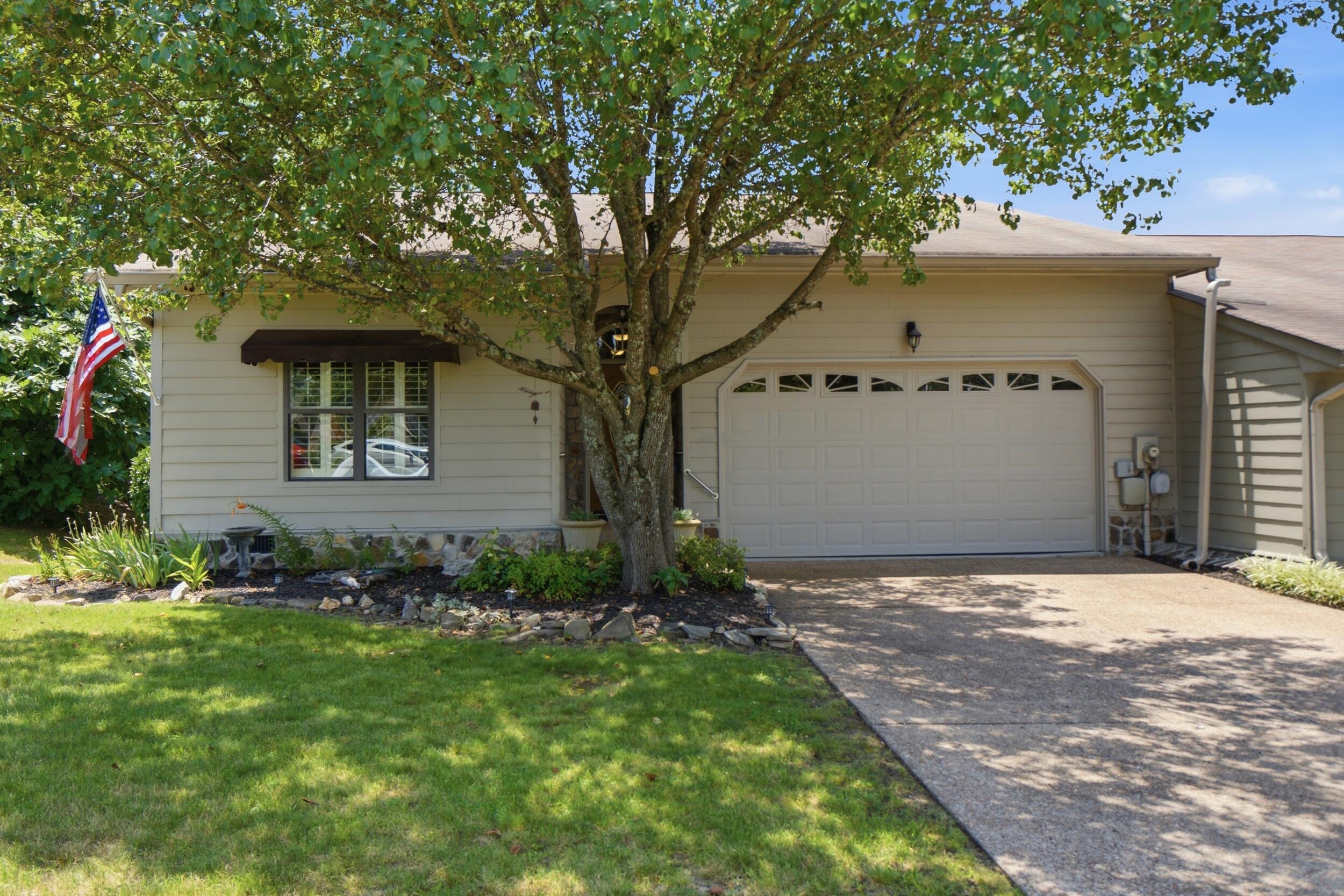 7001 Sawgrass Court Property Photo 1