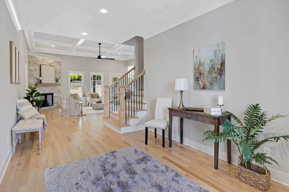 9888 Trestle Circle Property Photo 6