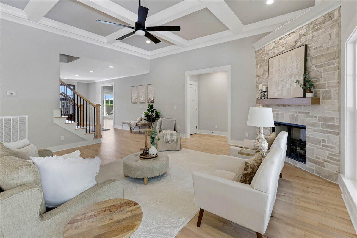 9888 Trestle Circle Property Photo 9