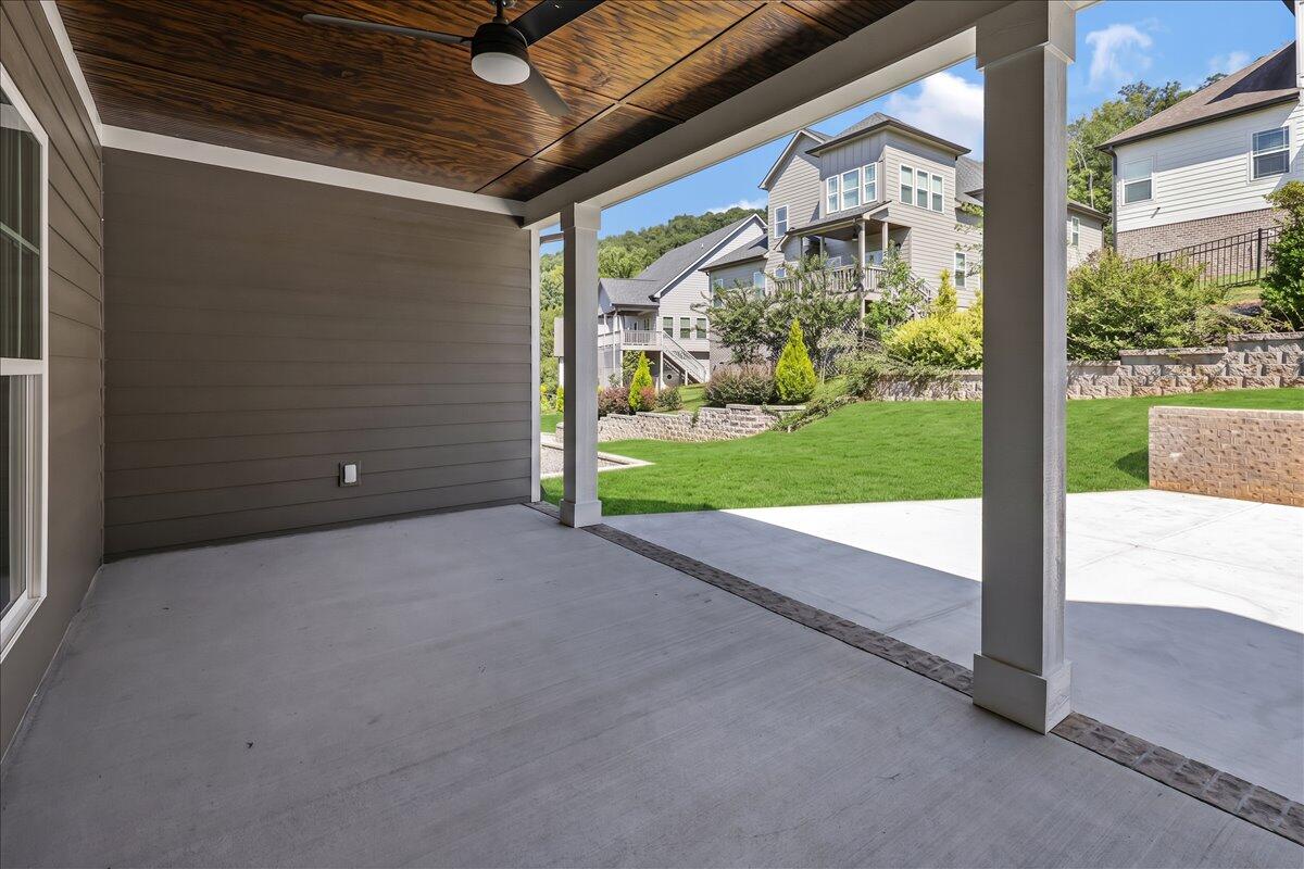 9888 Trestle Circle Property Photo 26