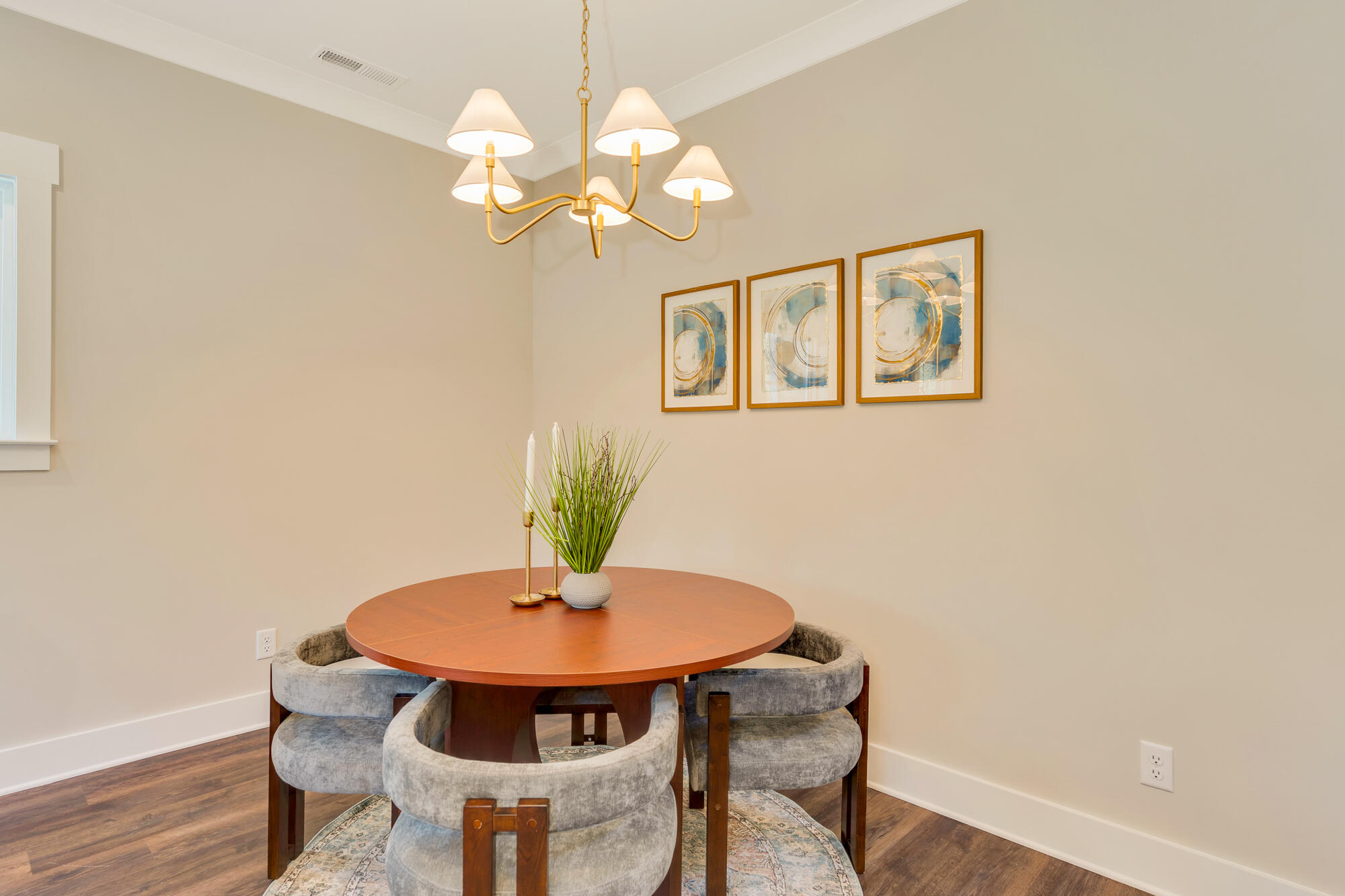 1366 Thomas Avenue Property Photo 12