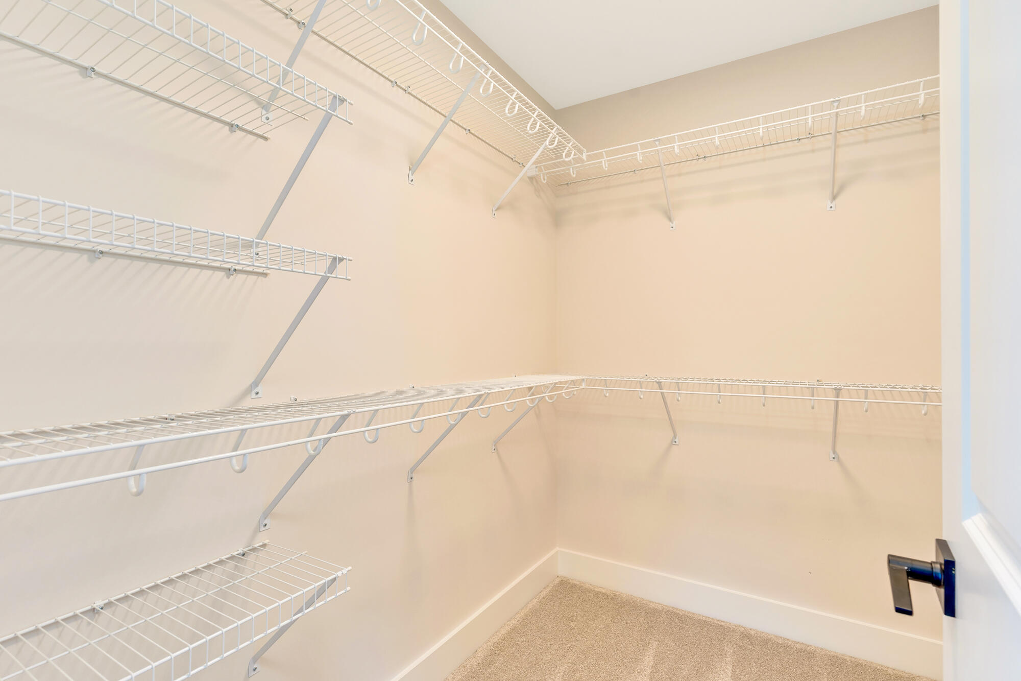 1366 Thomas Avenue Property Photo 24