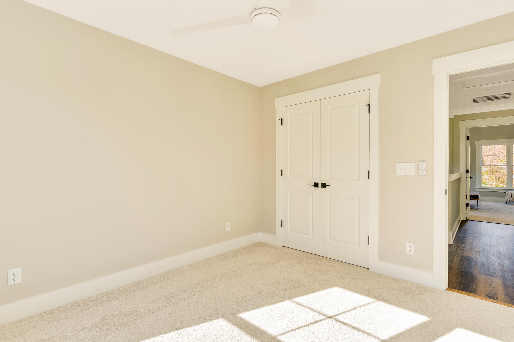 1366 Thomas Avenue Property Photo 32