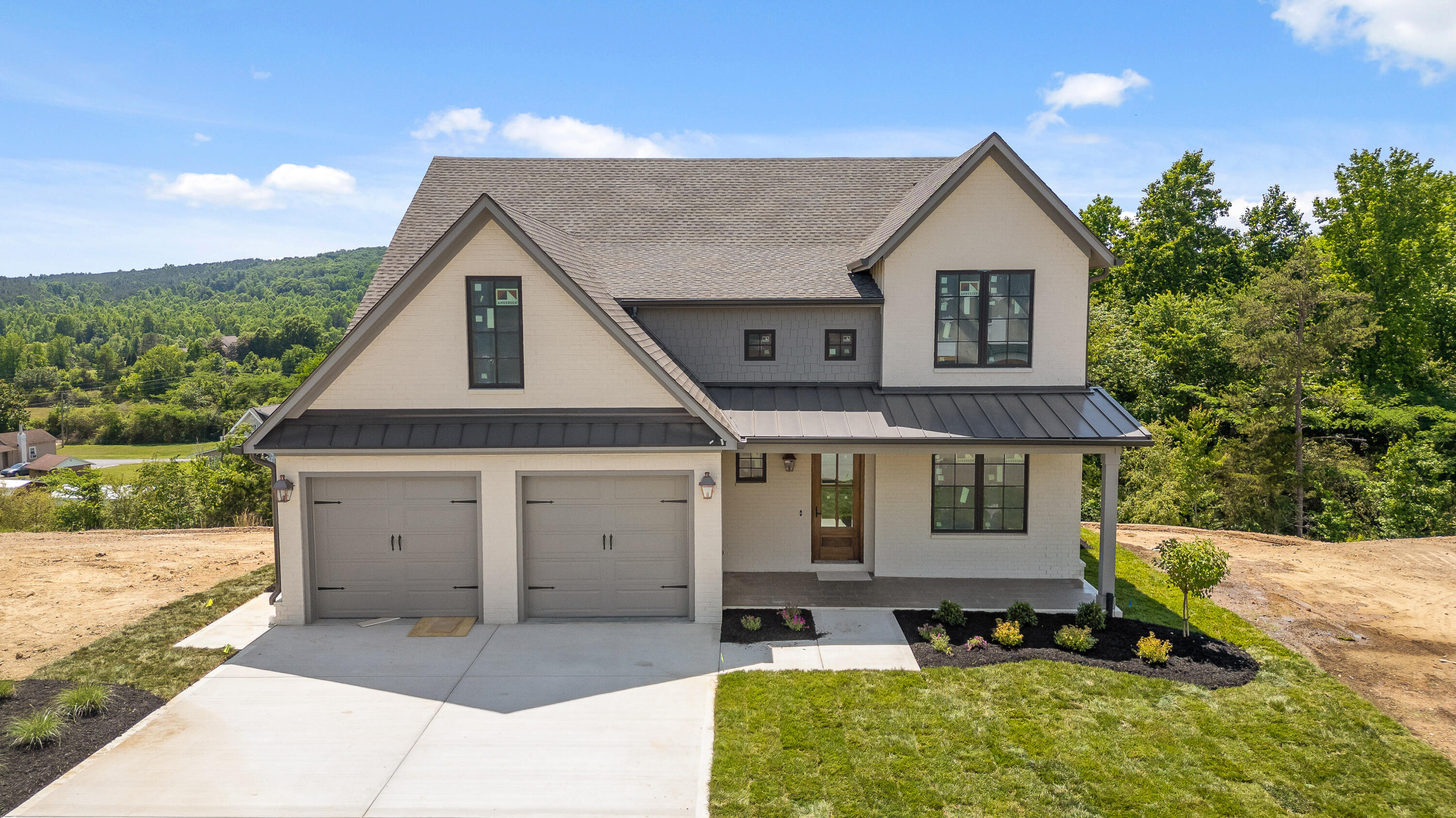 1203 London Woods Way Property Photo 1