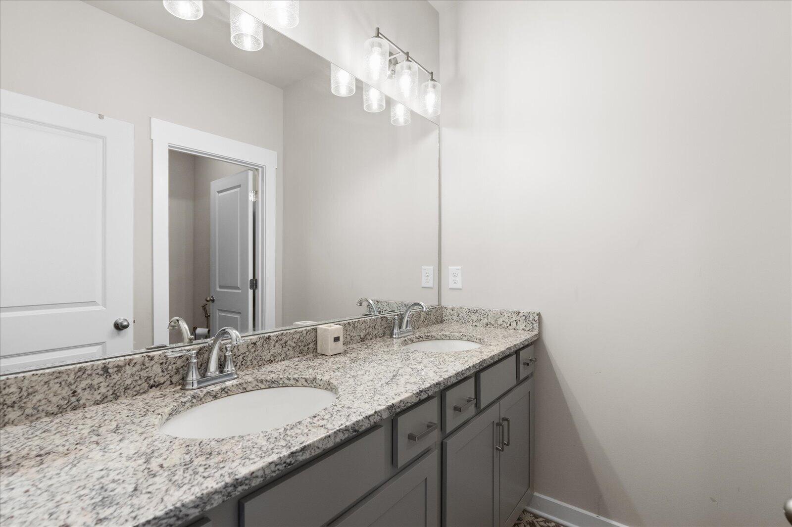 4742 Wellesley Drive Property Photo 31