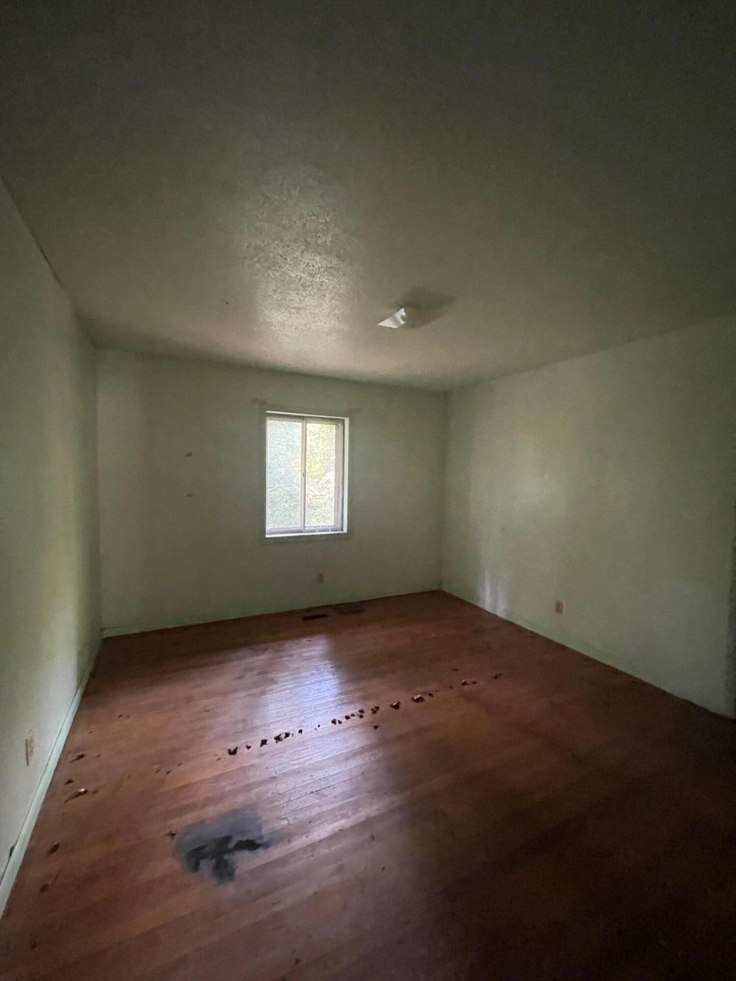 9543 E Brainerd Road Property Photo 8