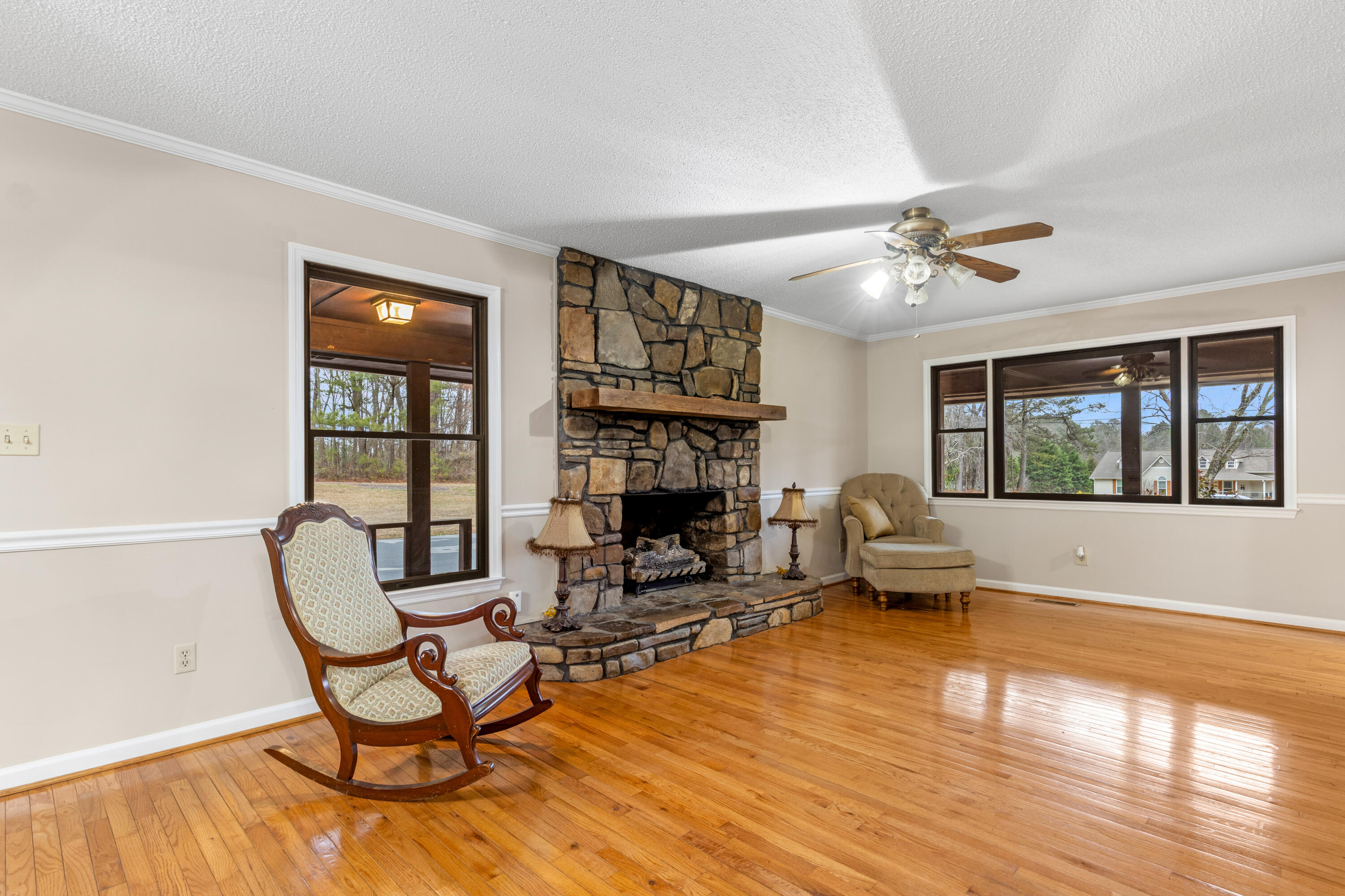 446 Jamestown Road Property Photo 12