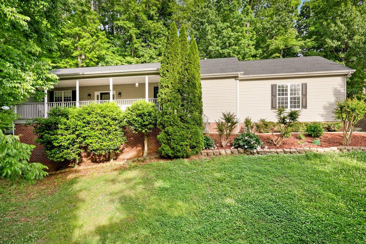 9711 Imperial Drive Property Photo 8