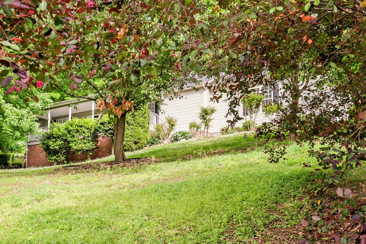 9711 Imperial Drive Property Photo 14