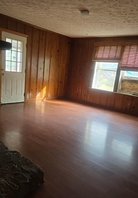 4212 Howell Road Property Photo 9