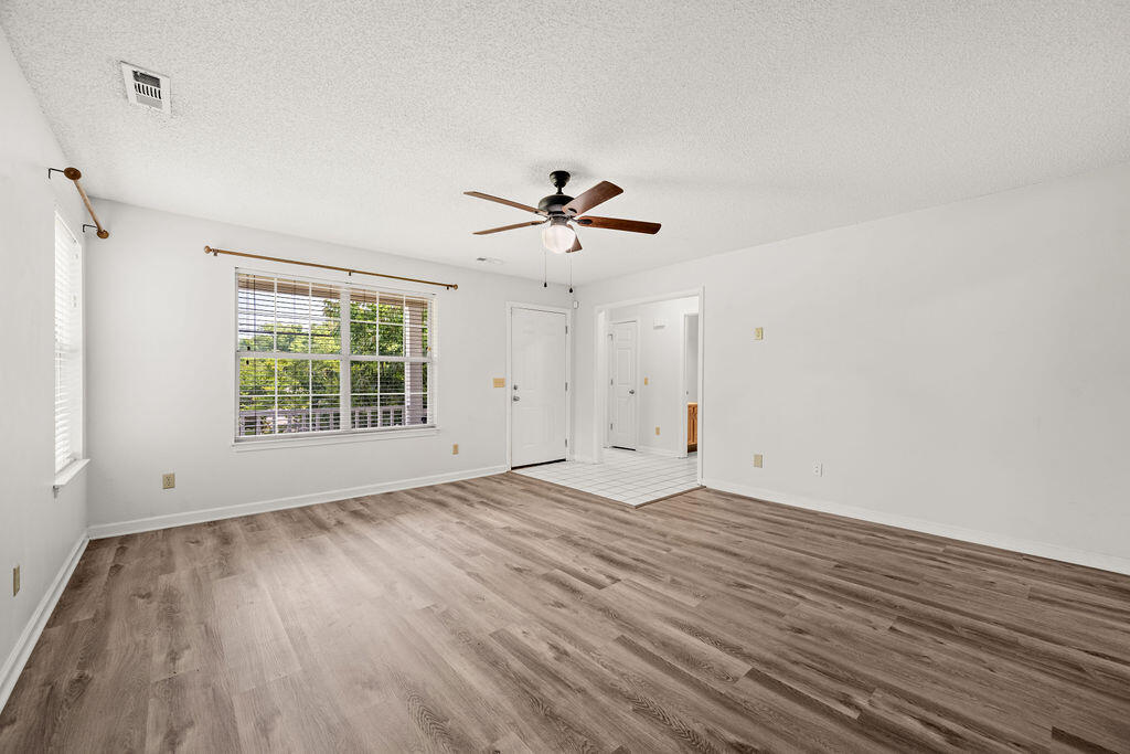 7450 Min Tom Road Property Photo 6