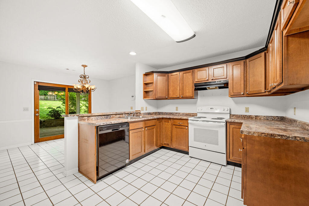 7450 Min Tom Road Property Photo 7