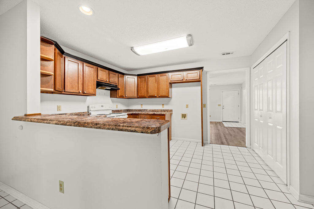 7450 Min Tom Road Property Photo 8