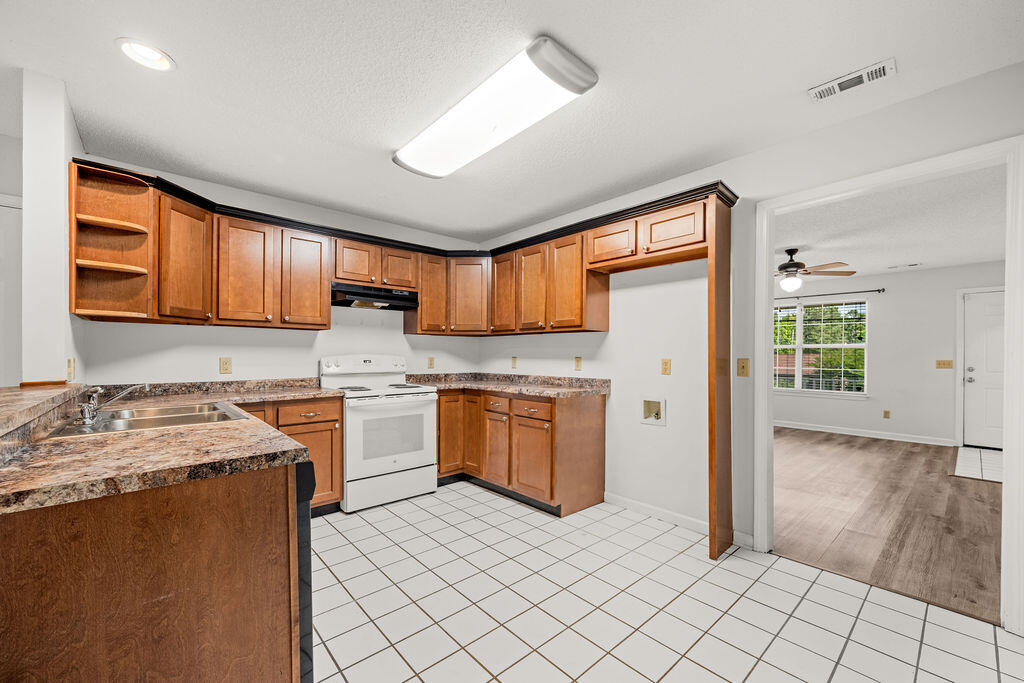 7450 Min Tom Road Property Photo 9