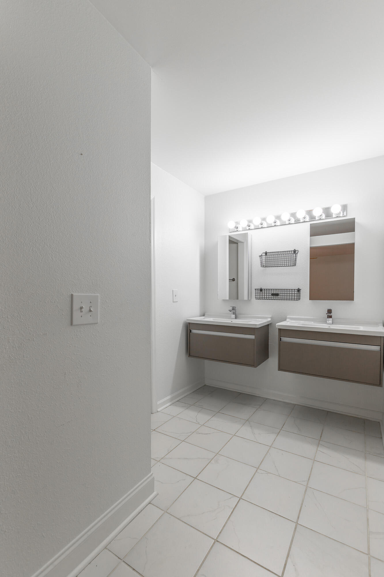 5423 Mill Stone Drive Property Photo 19