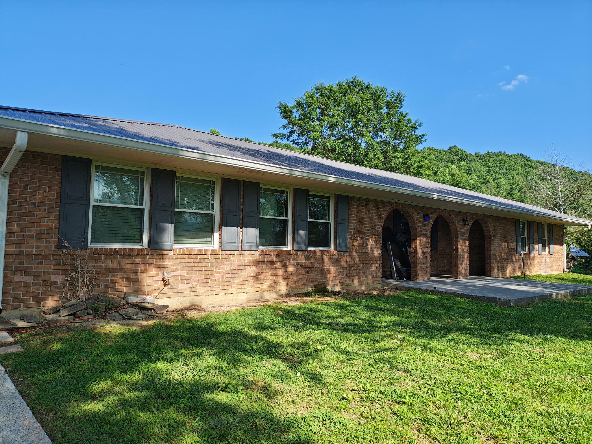 1473 Old York Highway N Property Photo 1