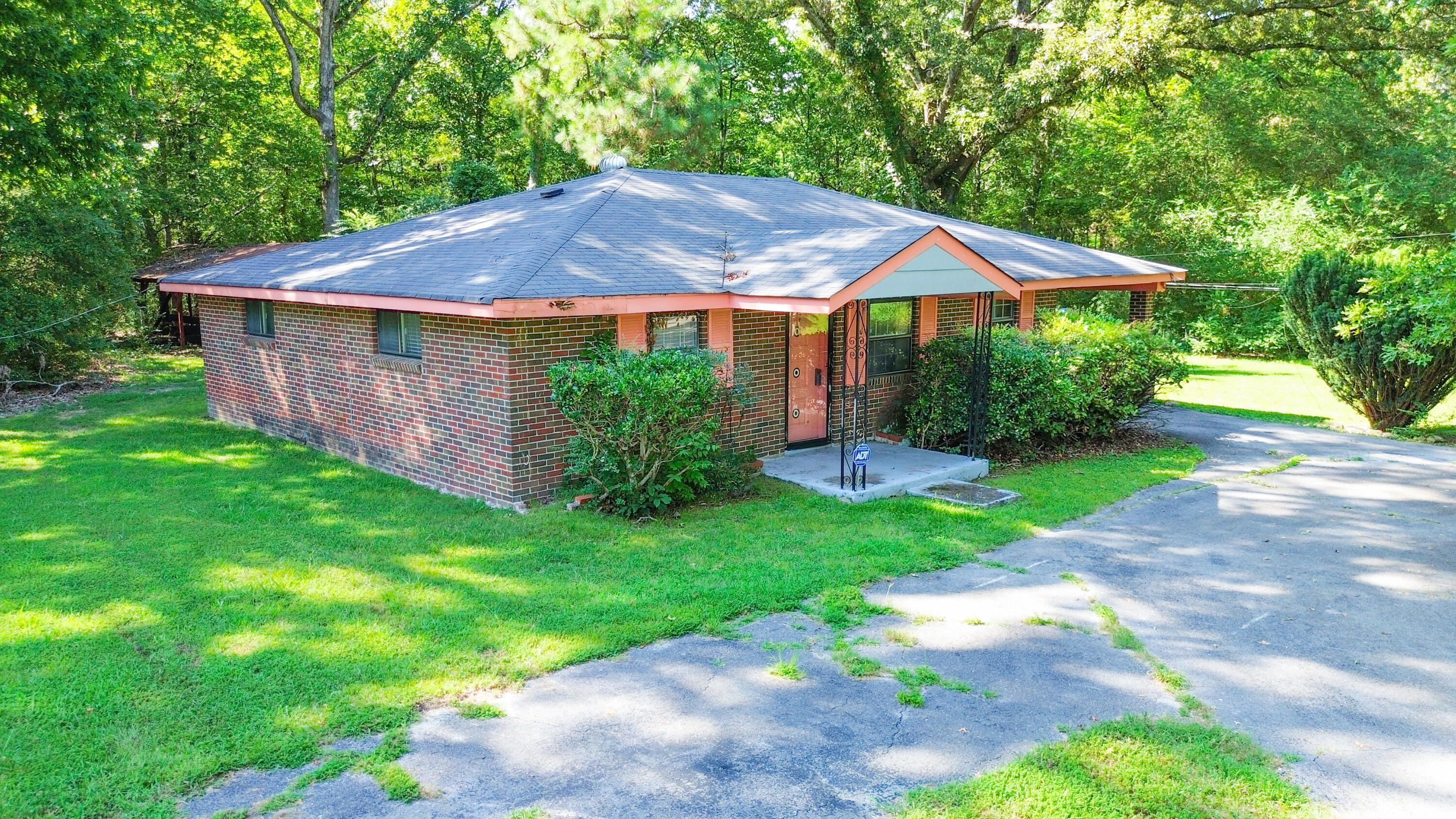 8014 Bork Memorial Drive Property Photo 1