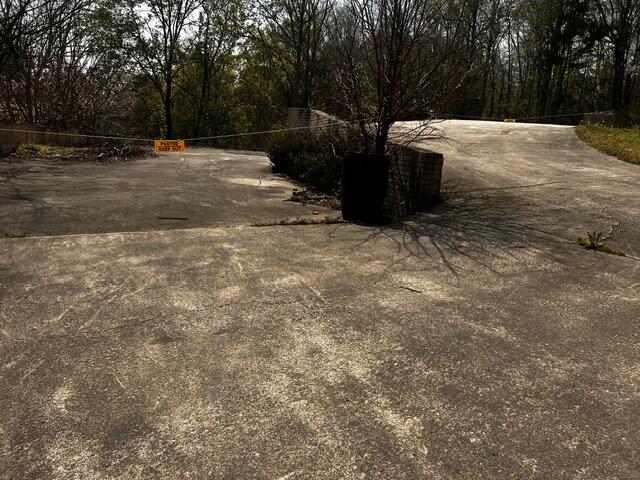 302 Stanley Drive Property Photo 5