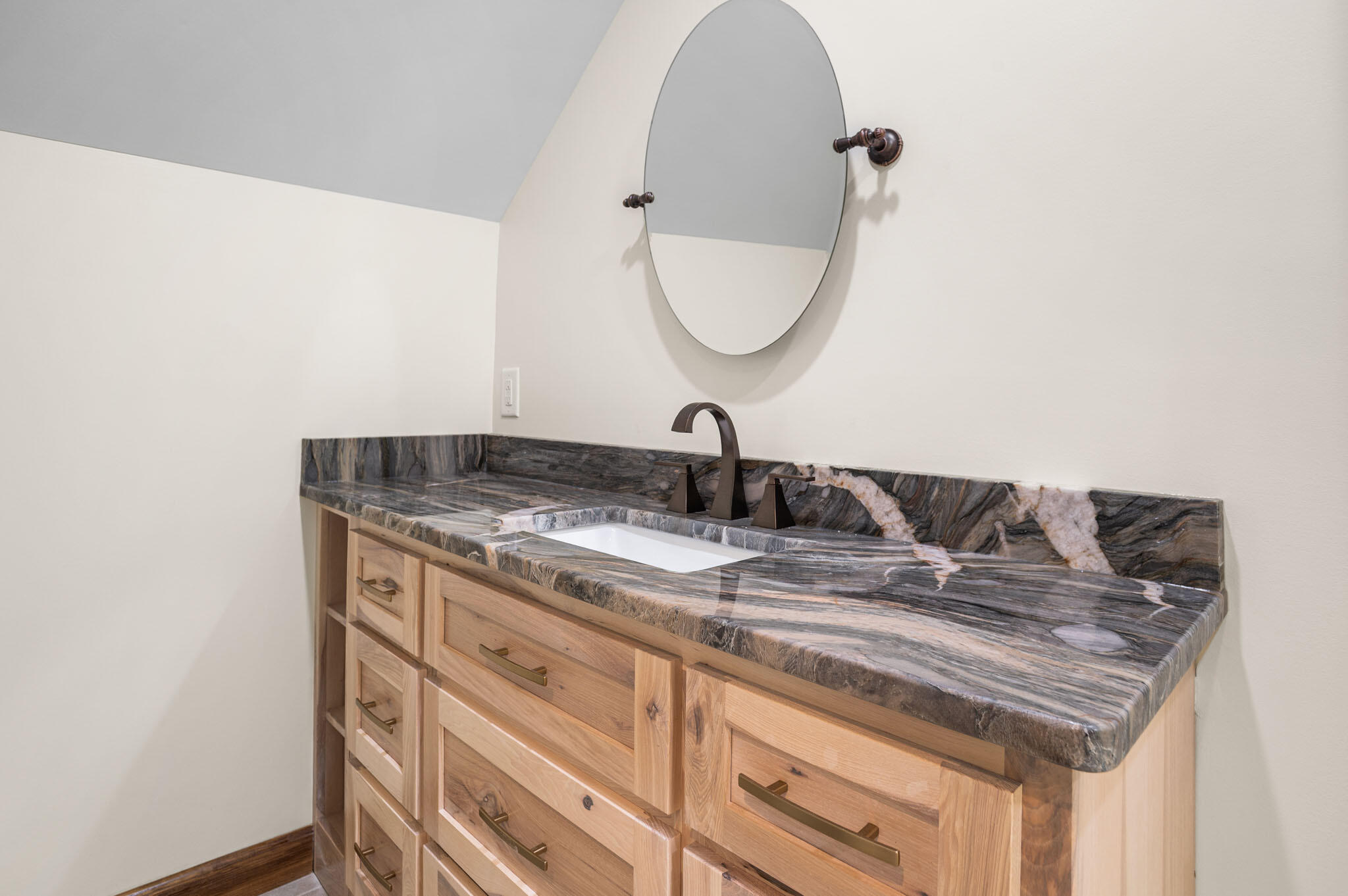 209 Tunnie Point Property Photo 44