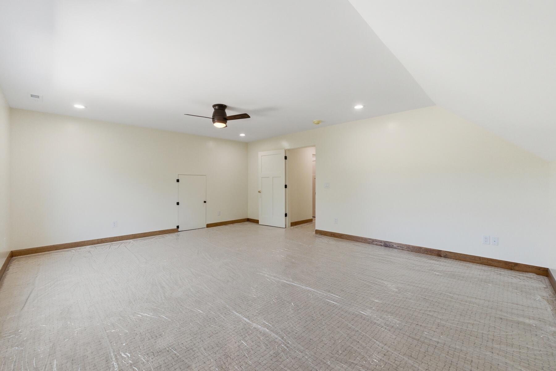 209 Tunnie Point Property Photo 46