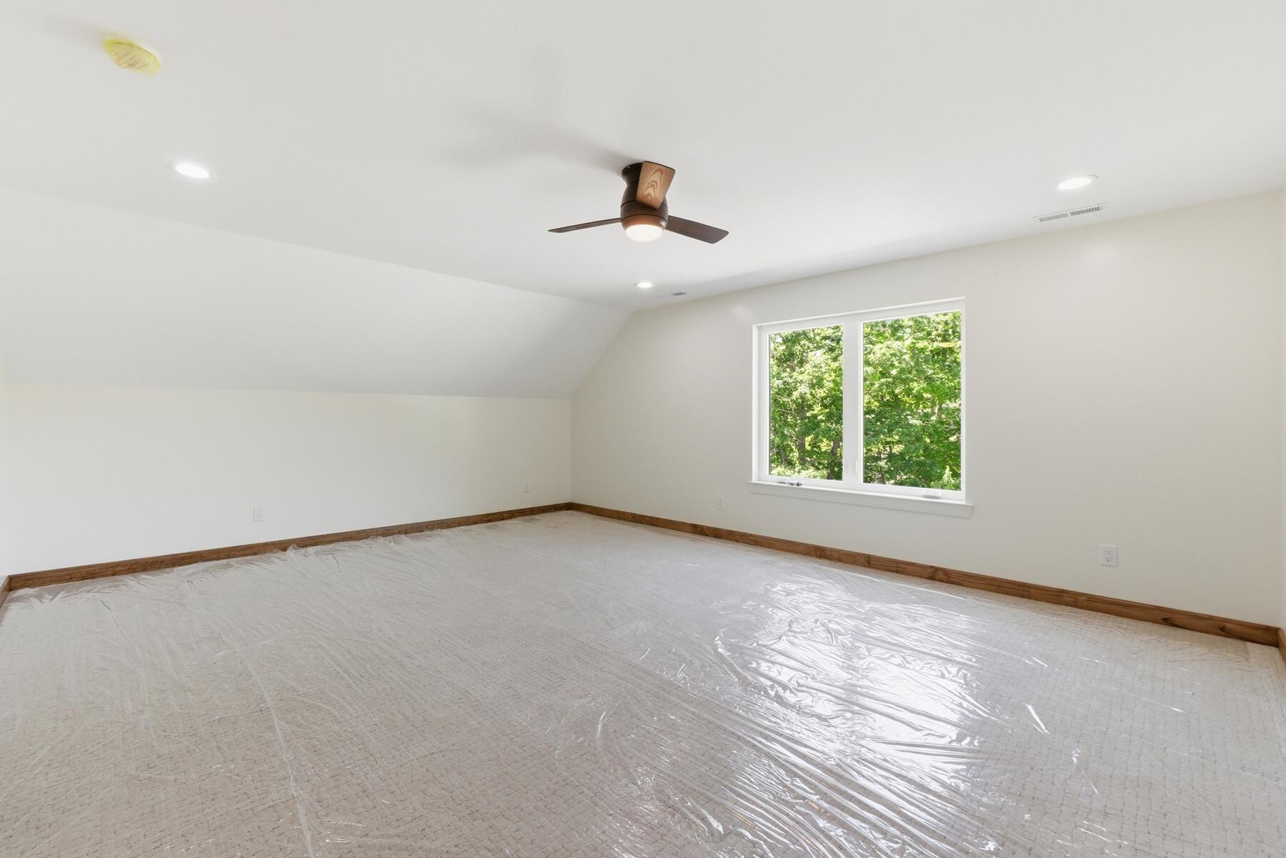209 Tunnie Point Property Photo 47