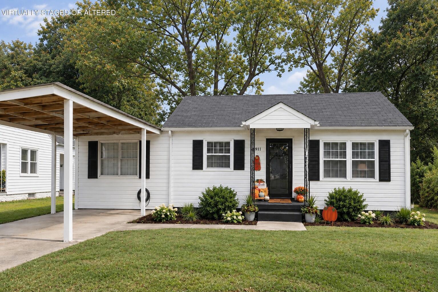 4911 Carolyn Lane