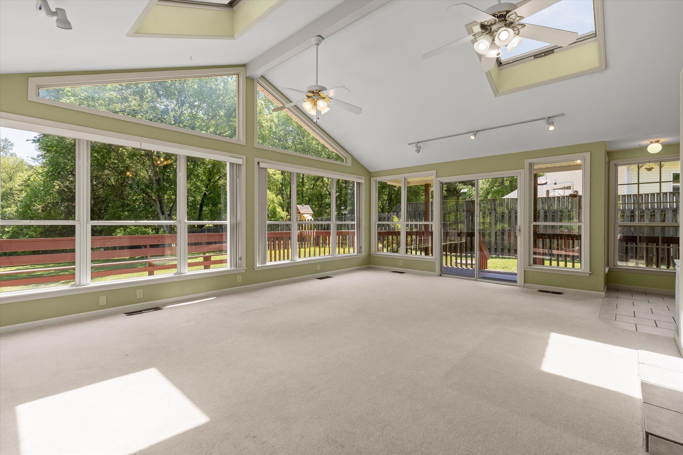 10246 Scenic View Drive Property Photo 16