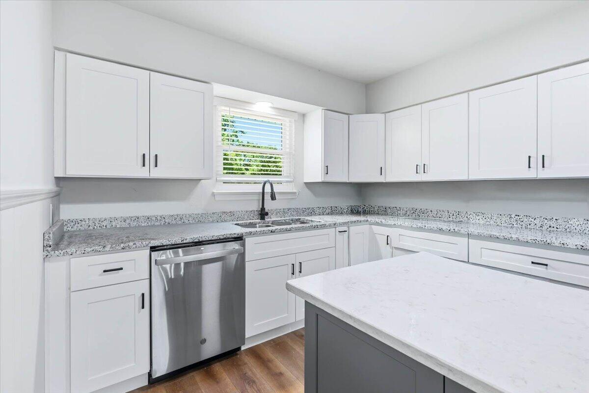 9103 Bay Drive Property Photo 14