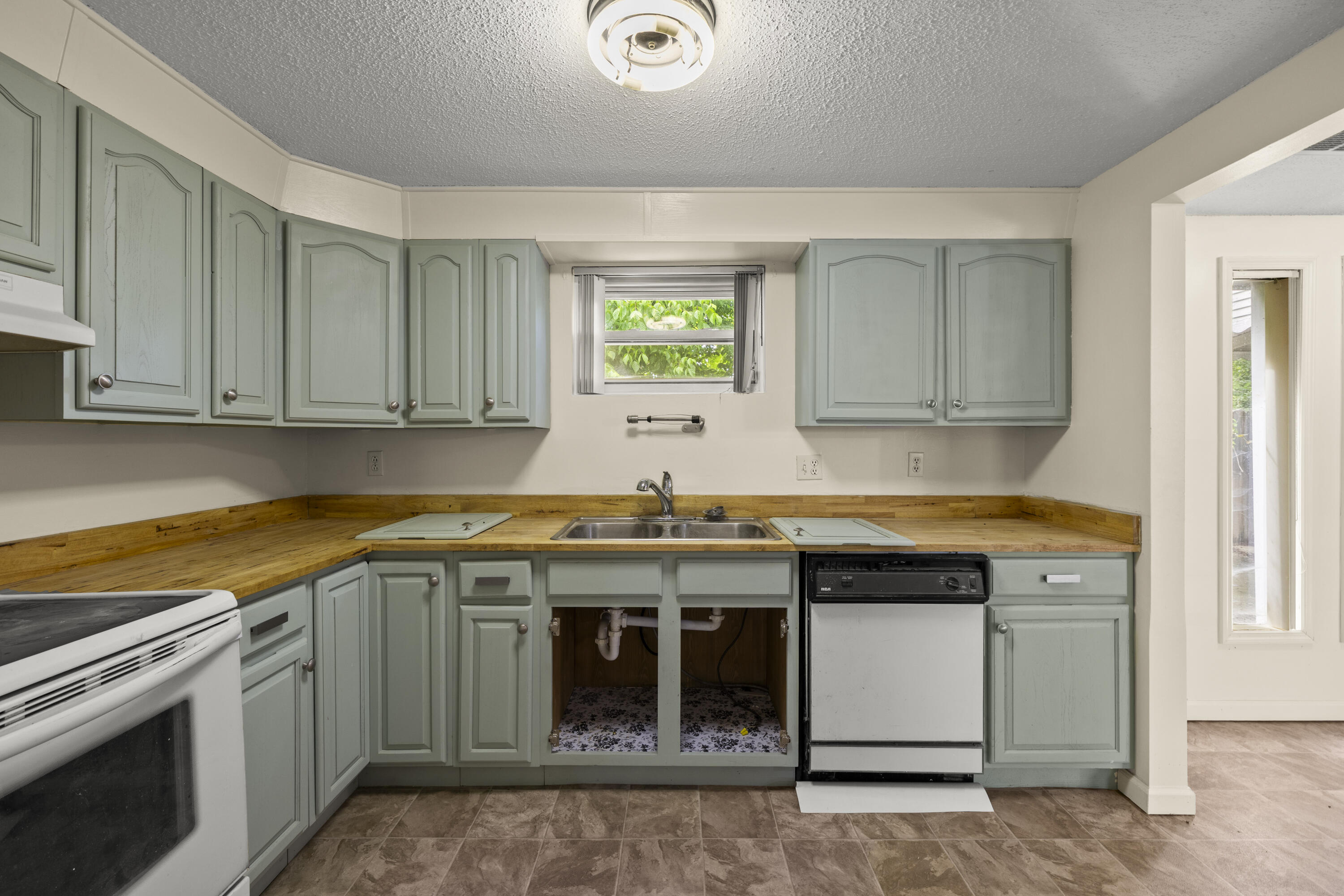 3 Walker Avenue Property Photo 26