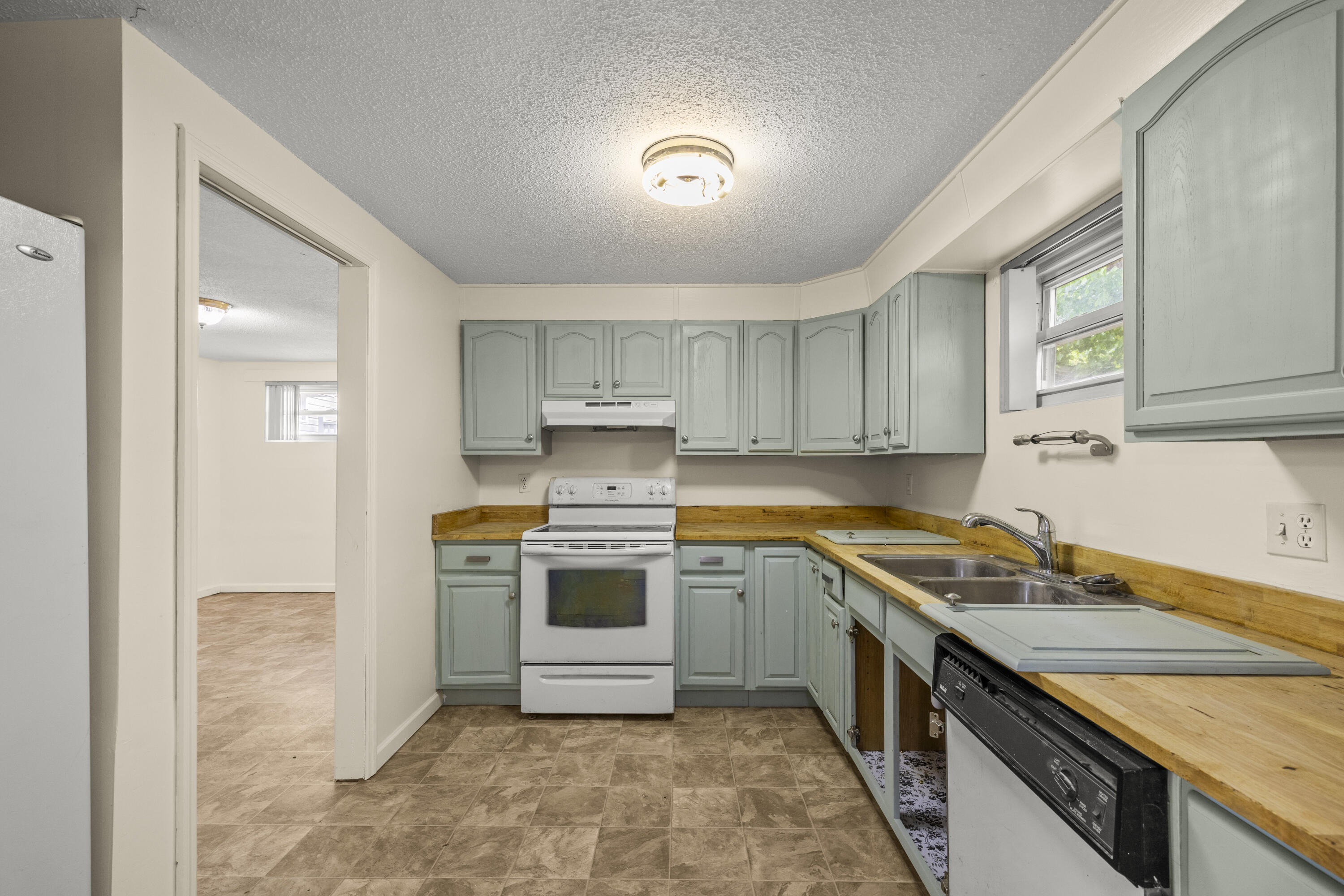 3 Walker Avenue Property Photo 27
