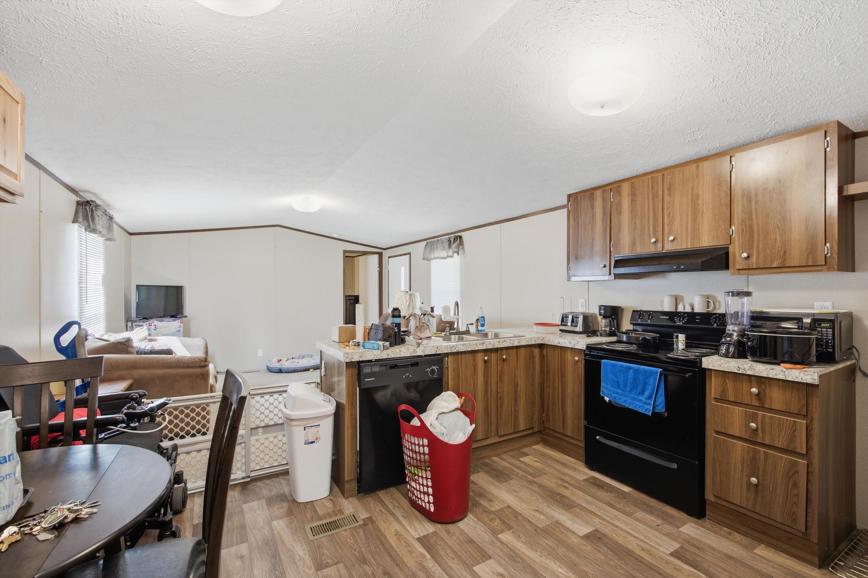 40 Black Mountain Road Property Photo 26