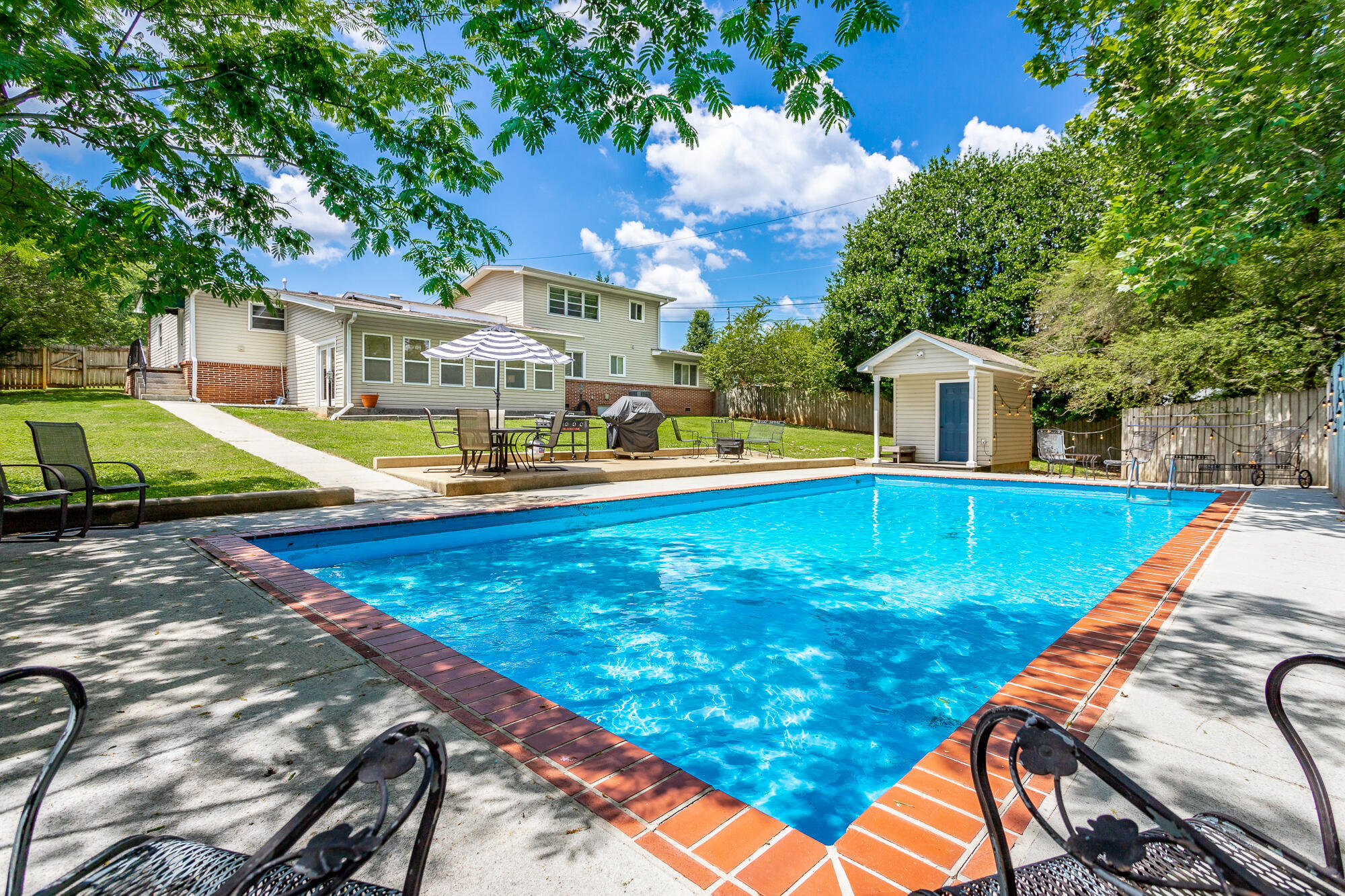 1834 Skyline Drive