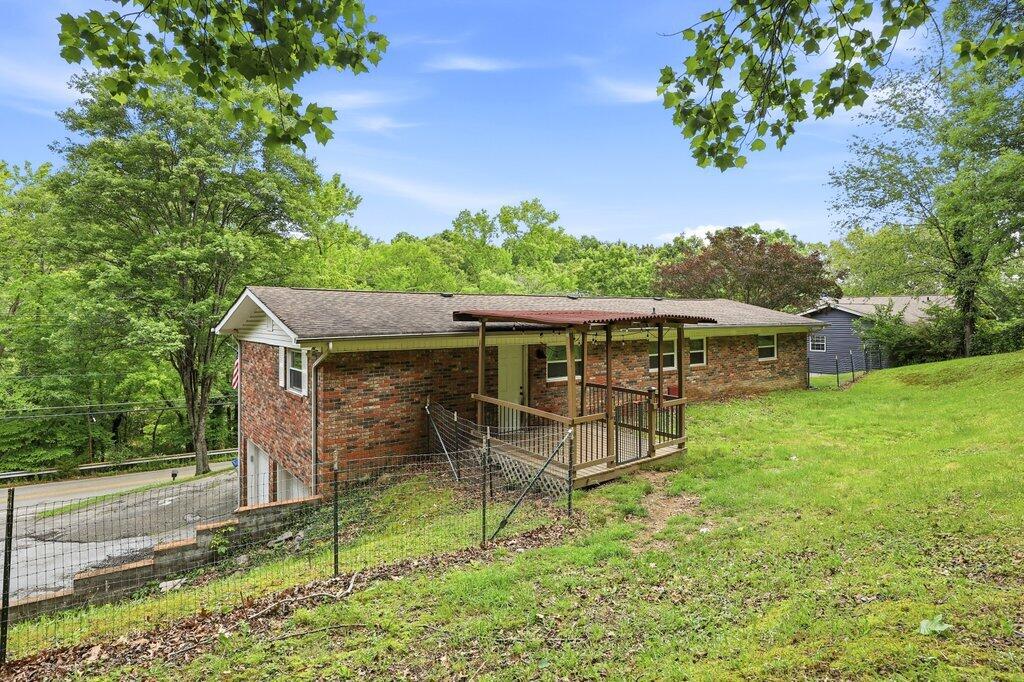 408 Lupton Drive Property Photo 33