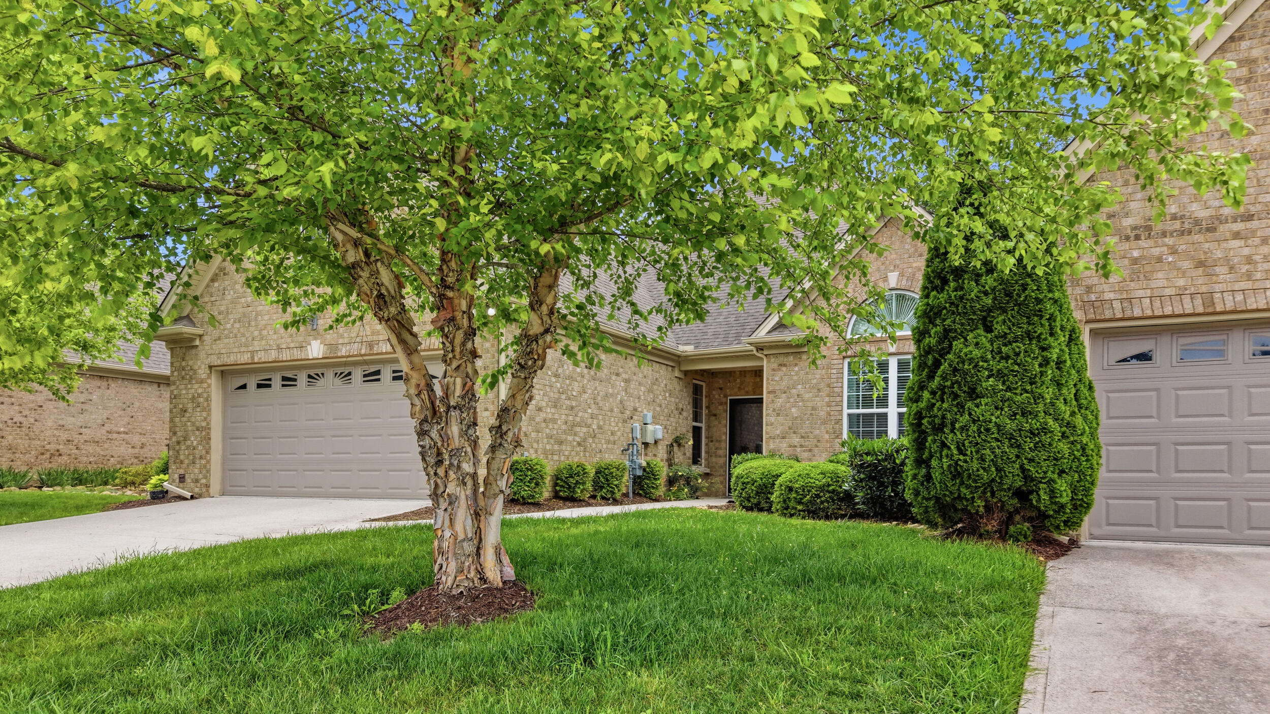 2020 Belleau Village Lane Property Photo 1