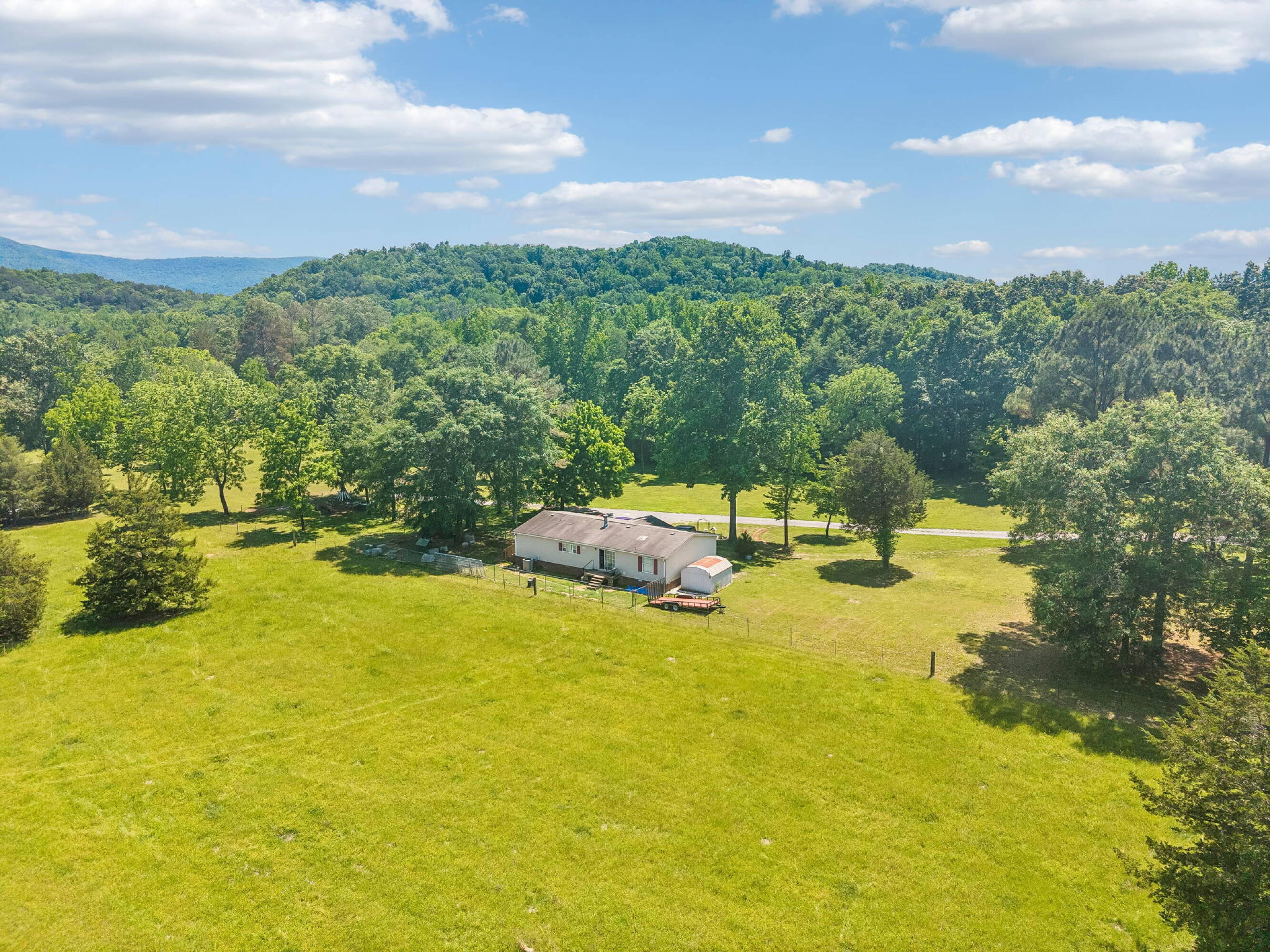 196 Cutting Edge Lane Property Photo 1