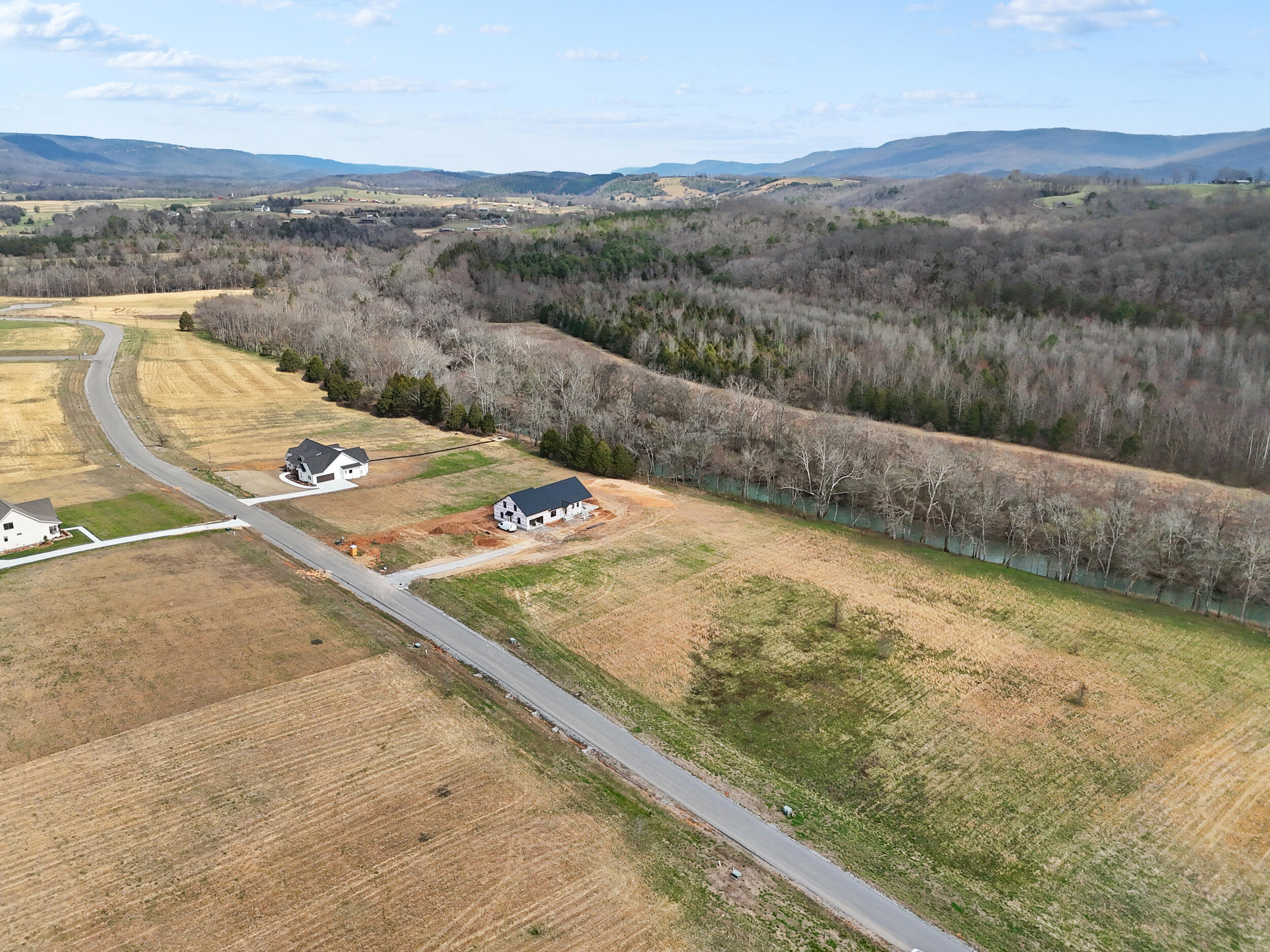 61 River Ridge Drive Property Photo 6