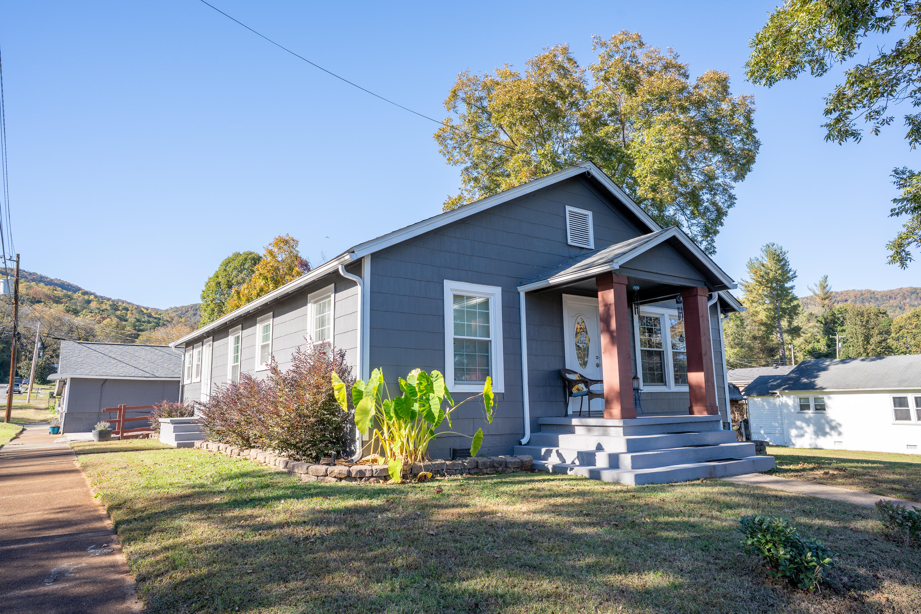 618 Elm Avenue Property Photo 1