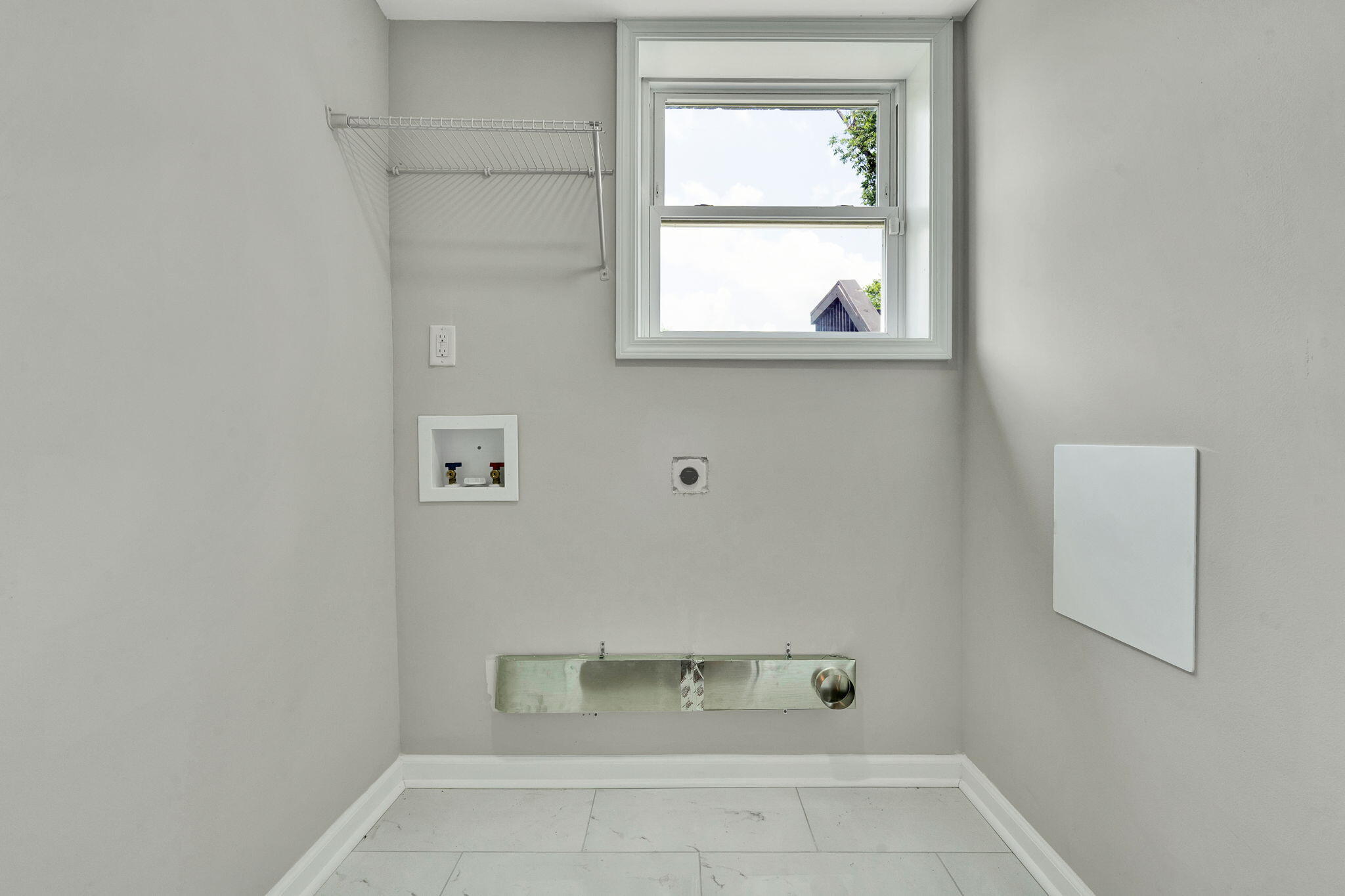 8164 Holly Crest Drive Property Photo 31