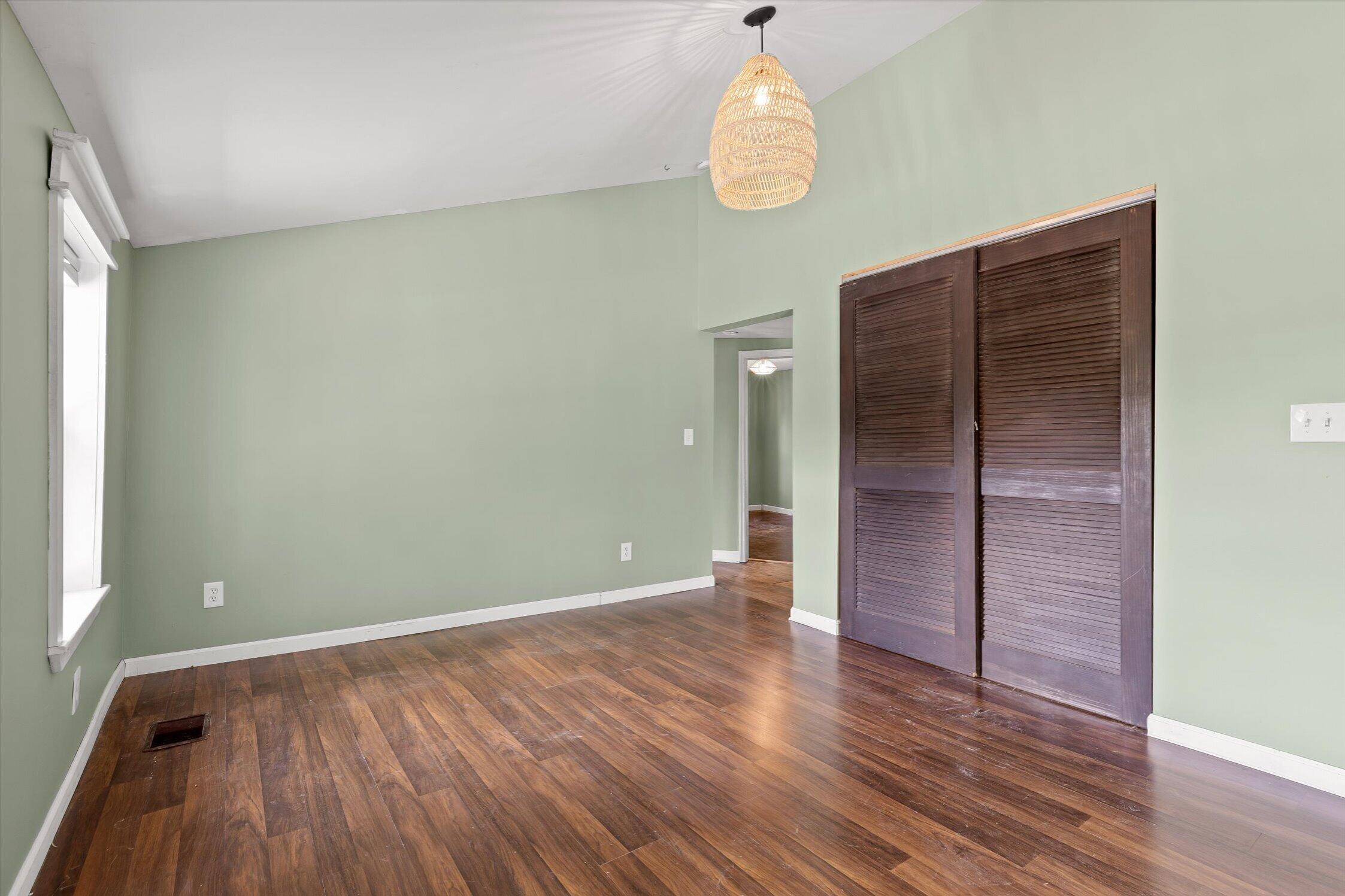 607 Nye Circle Property Photo 7