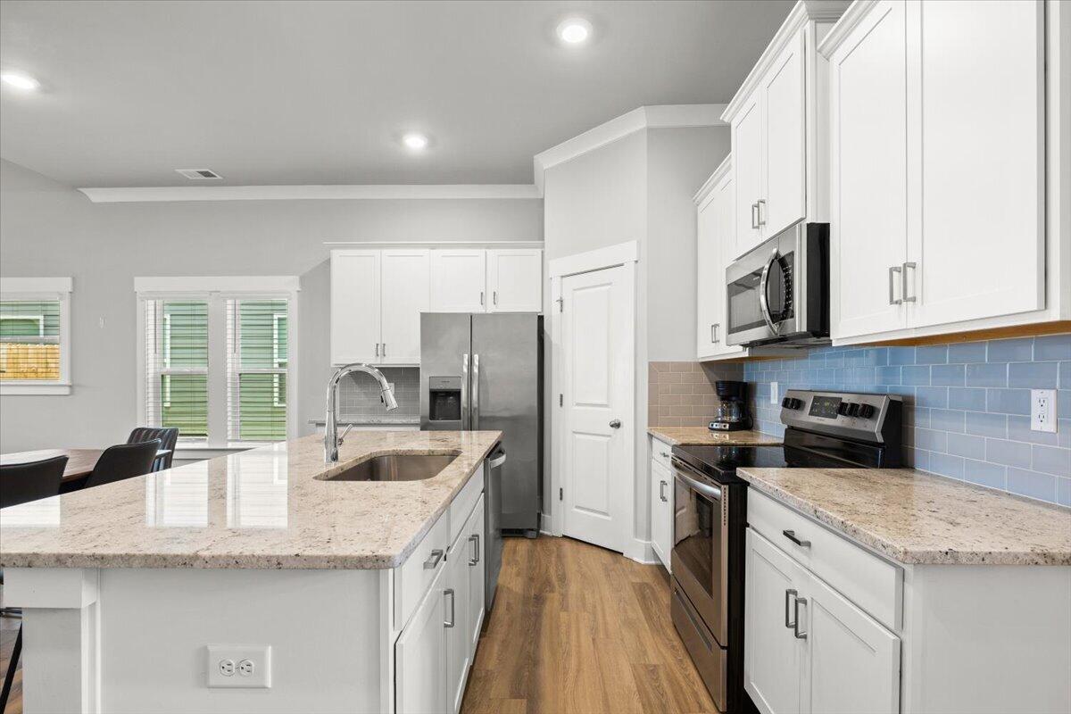 2093 Firelight Way Property Photo 7