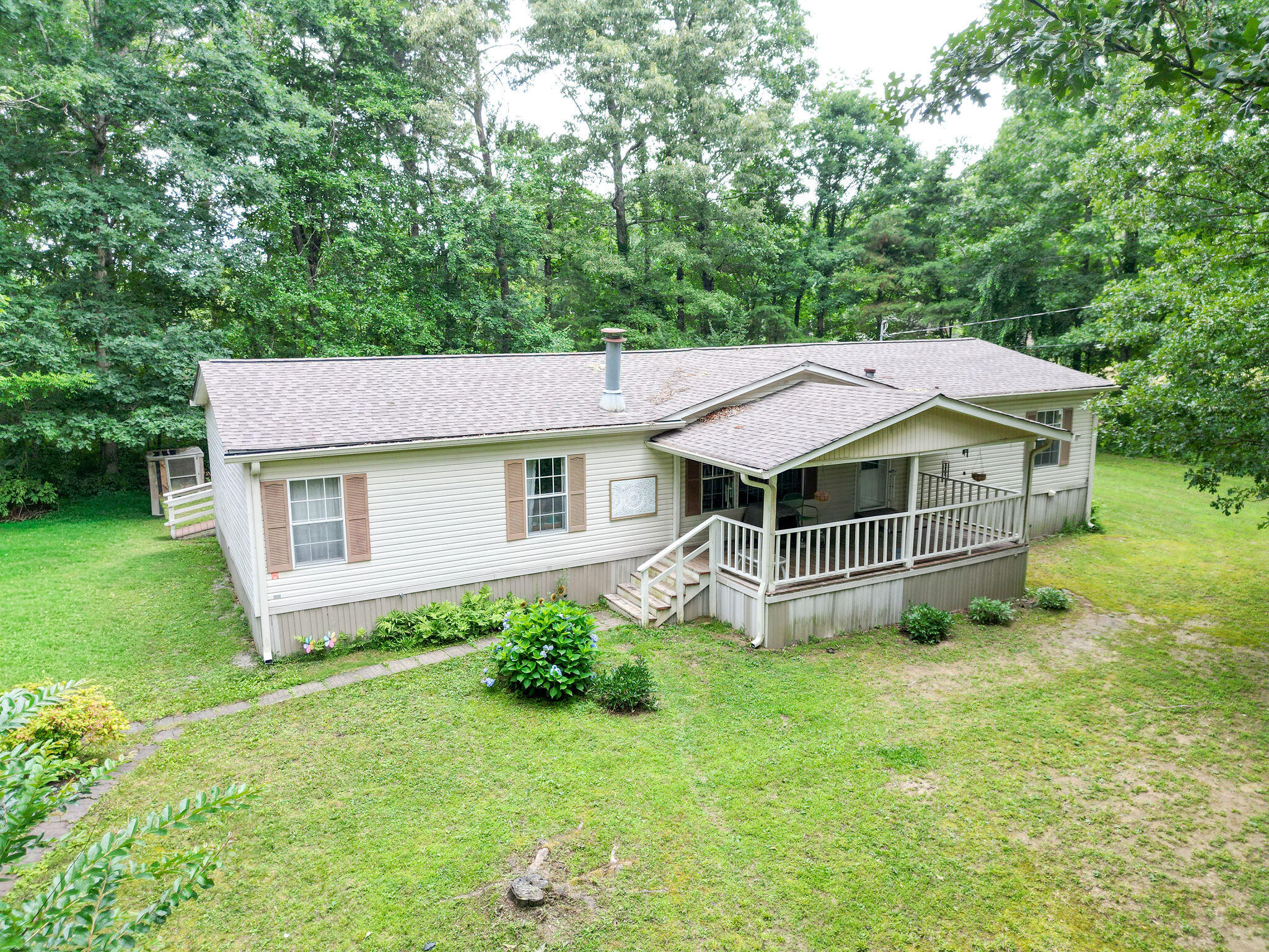 127 County Road 309 Property Photo 1